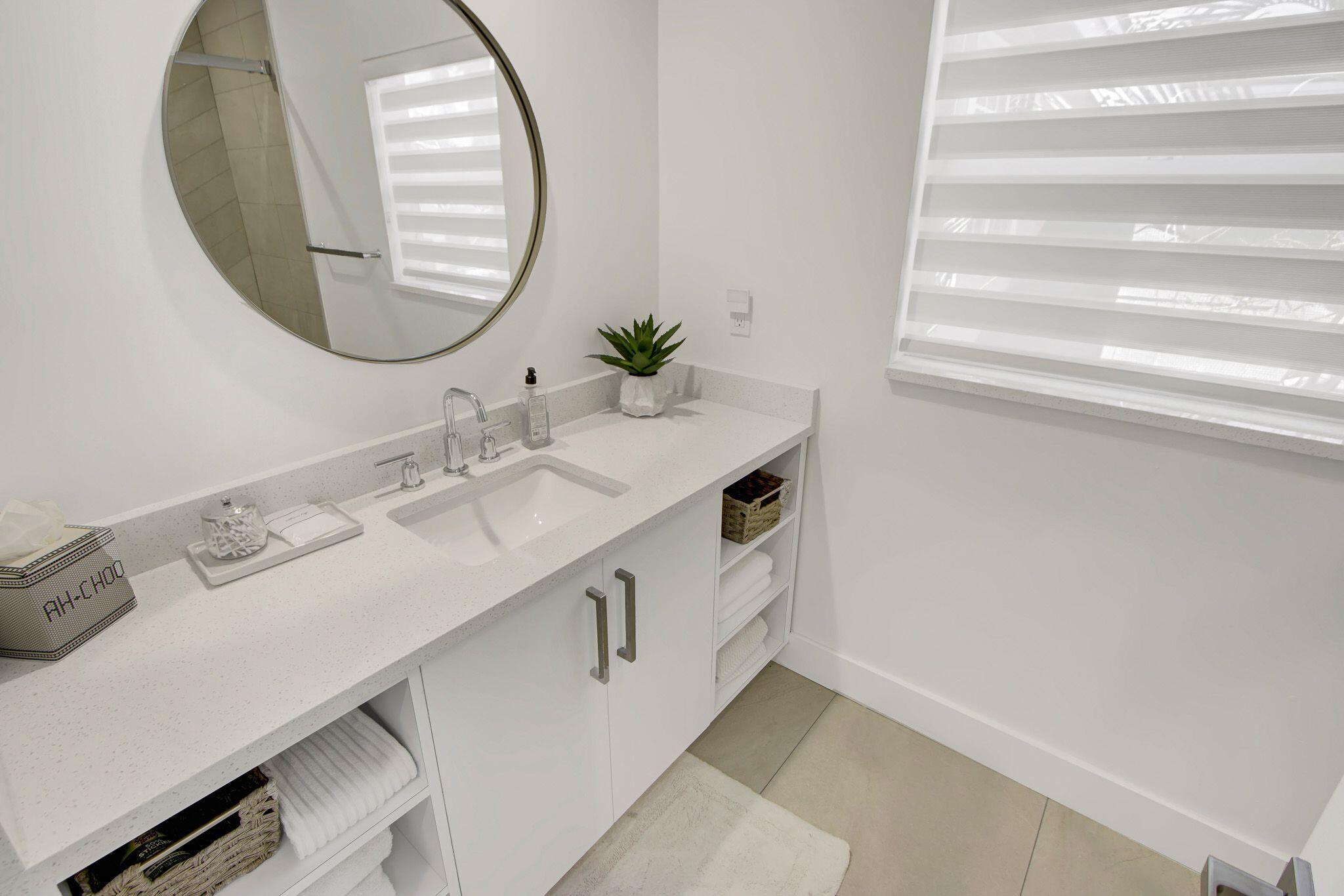 HAMILTON PLACE - Residential
