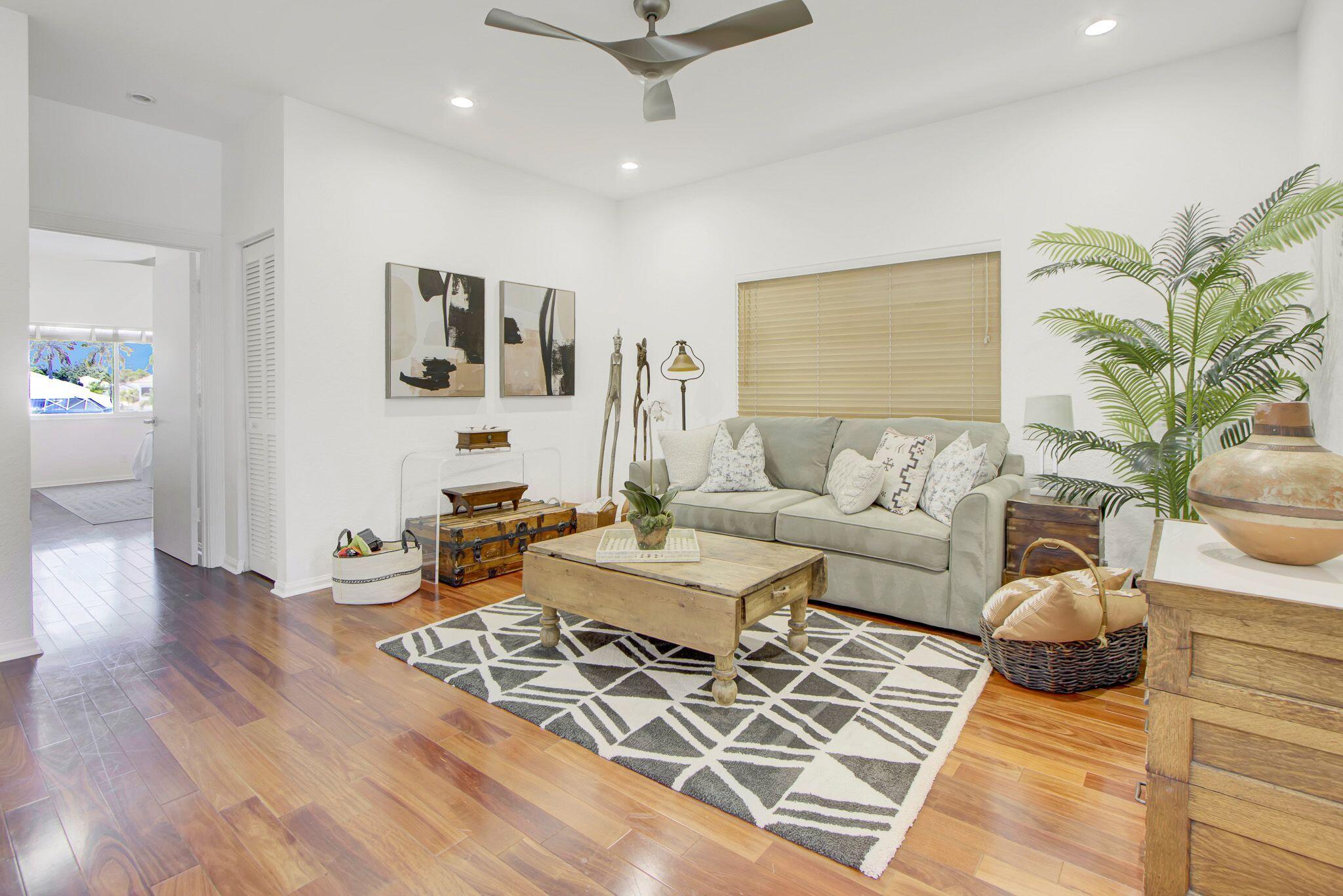 HAMILTON PLACE - Residential