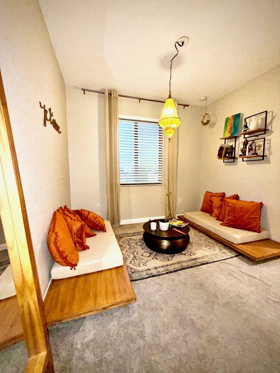 VIA VENTURA NEIGHBORHOOD 1 - Residential Lease