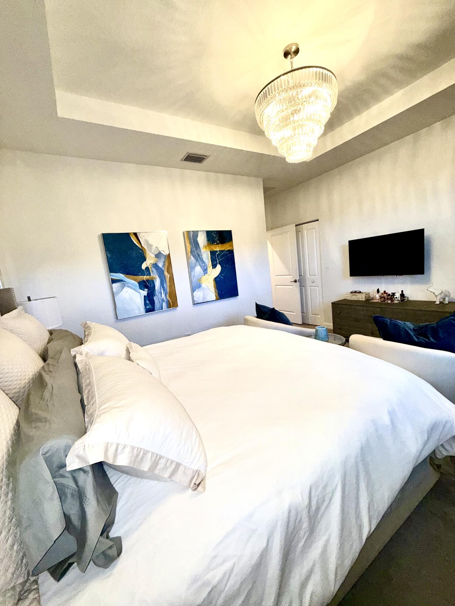 VIA VENTURA NEIGHBORHOOD 1 - Residential Lease