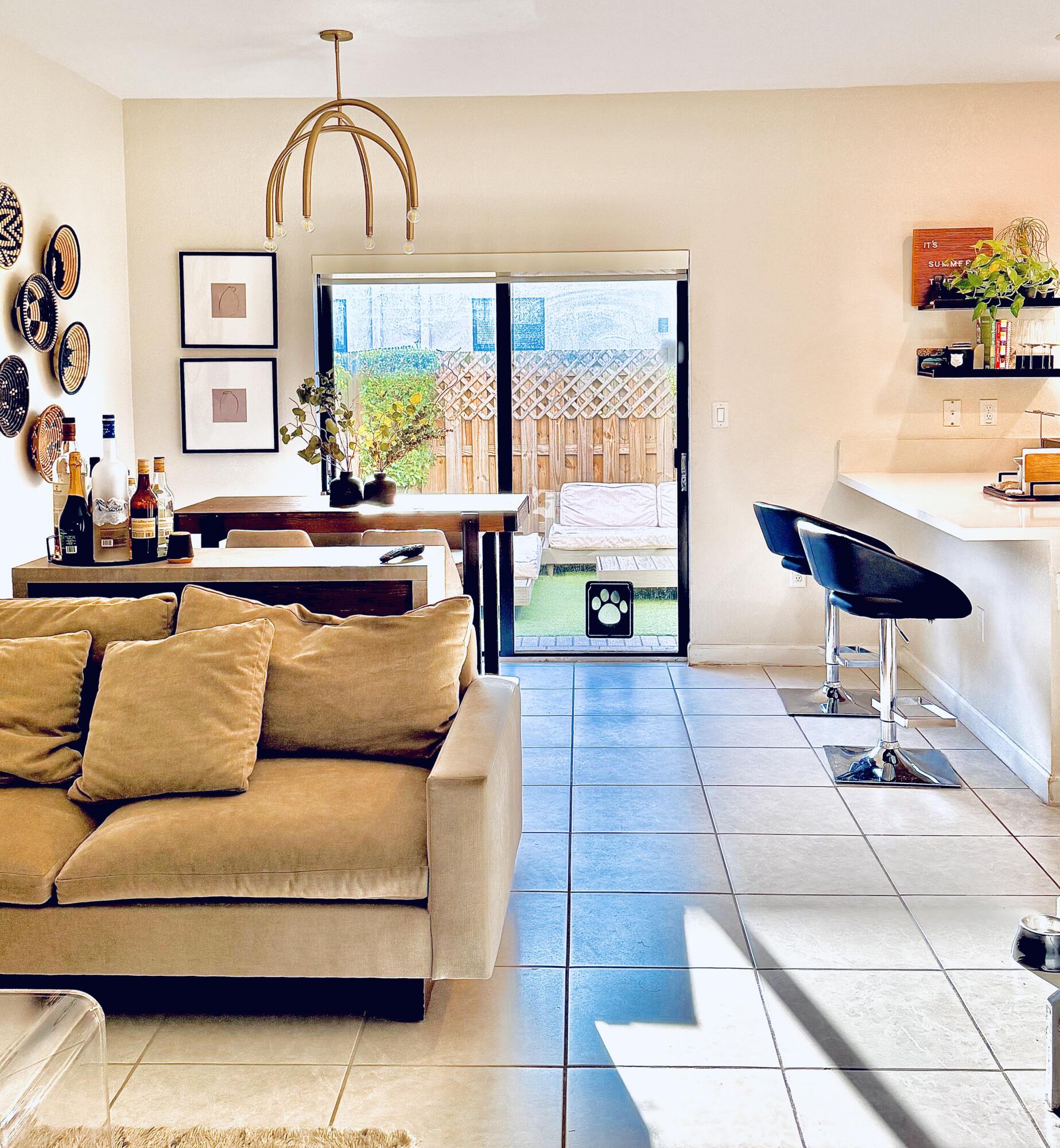 VIA VENTURA NEIGHBORHOOD 1 - Residential Lease