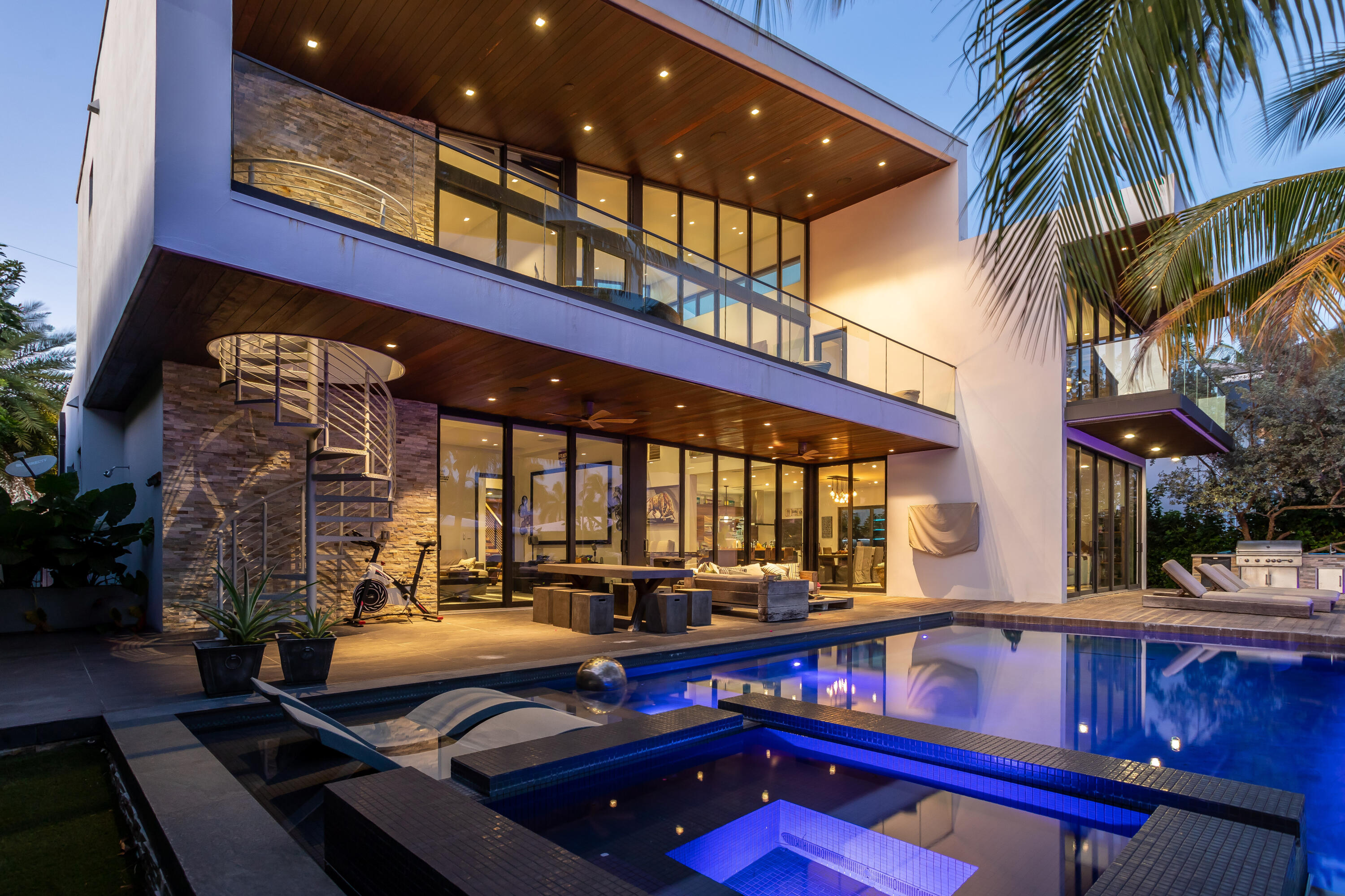 BOCA HARBOUR 2ND SEC - Residential
