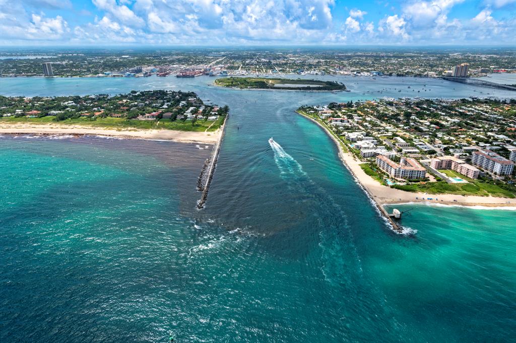 NORTH PALM BEACH VILLAGE OF 6 - Residential