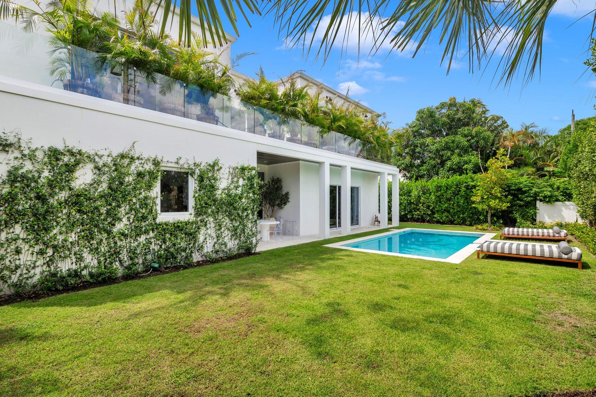 EDGEWATER - Residential