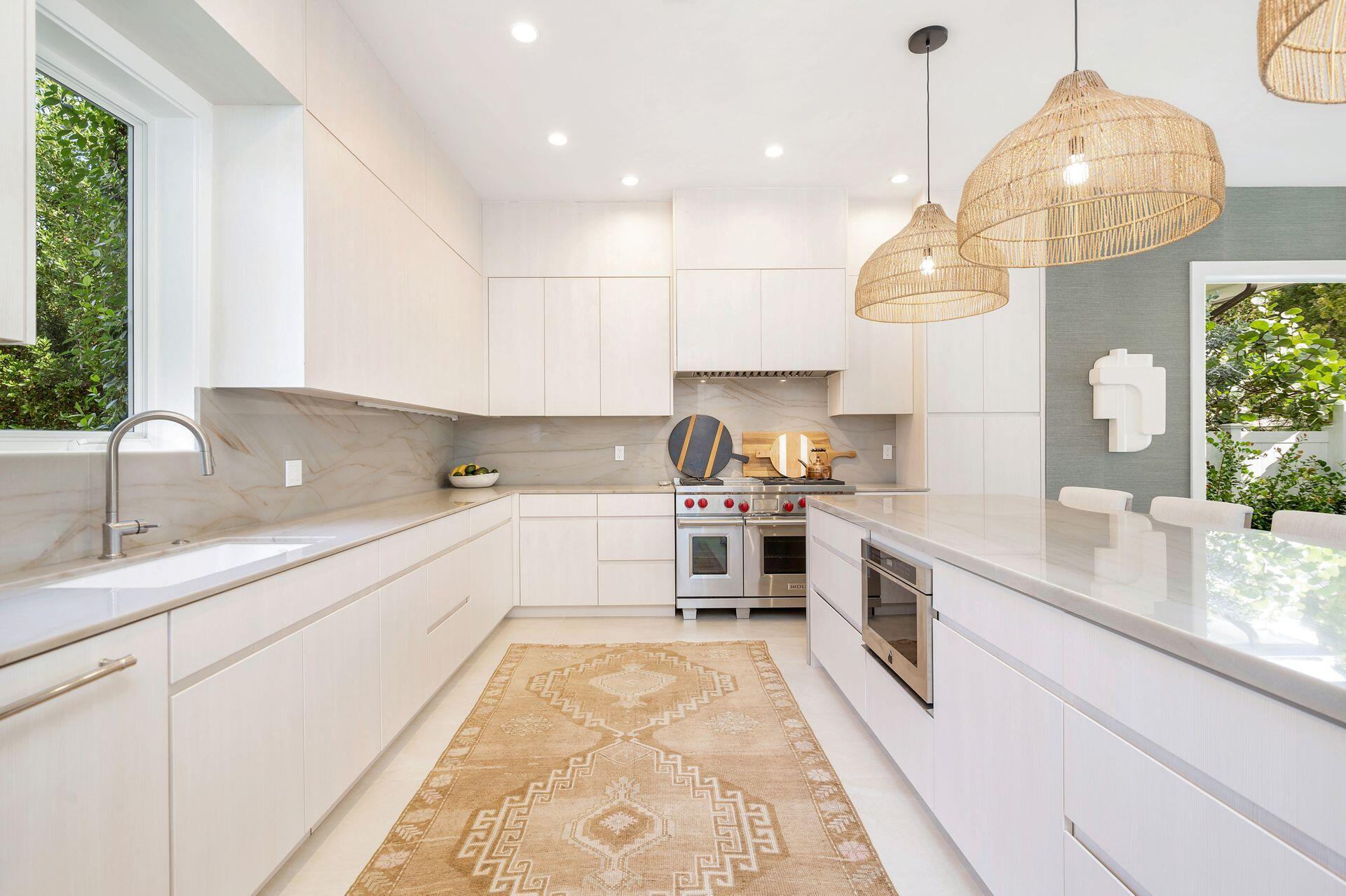 EDGEWATER - Residential