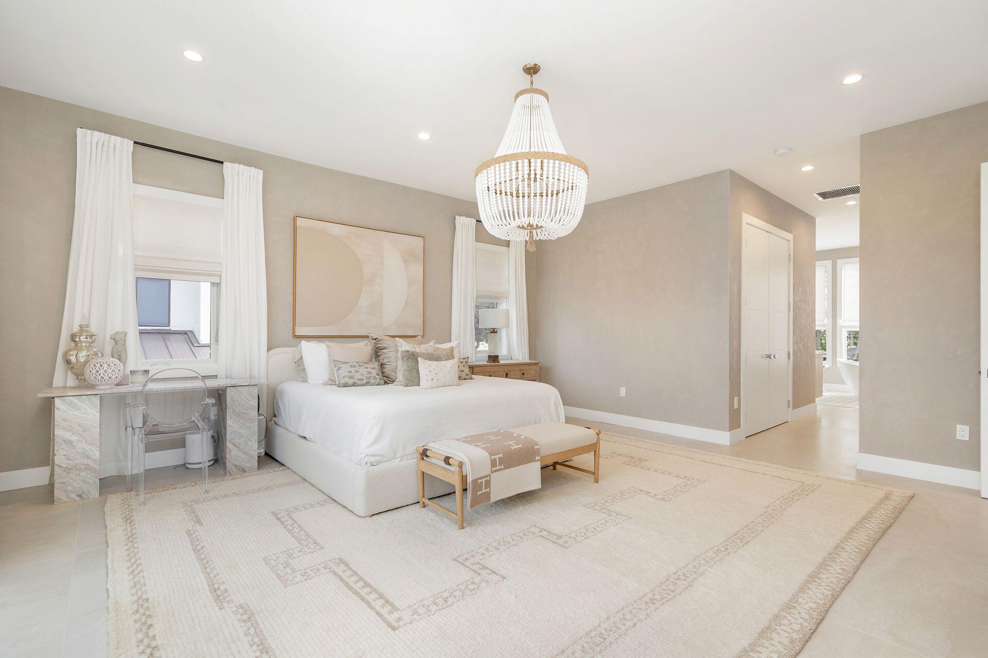 EDGEWATER - Residential