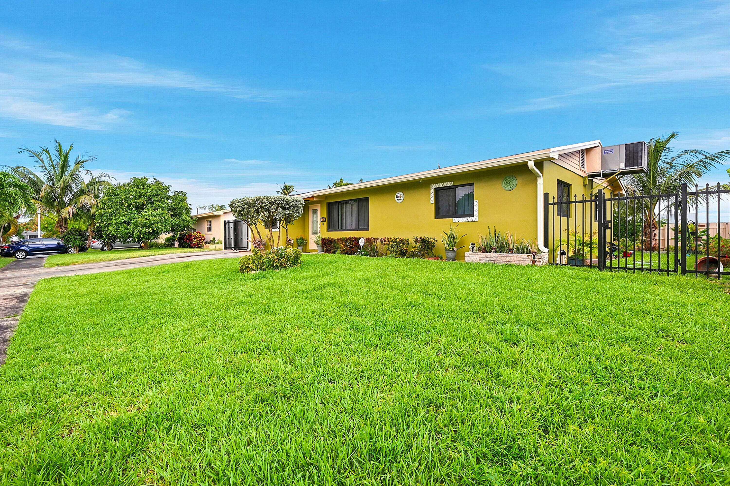 NORTH BROWARD HIGHLANDS SEC 4 - Residential