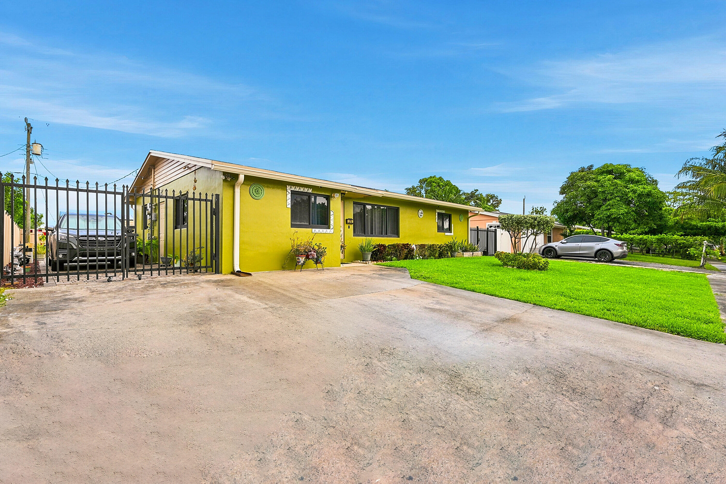NORTH BROWARD HIGHLANDS SEC 4 - Residential