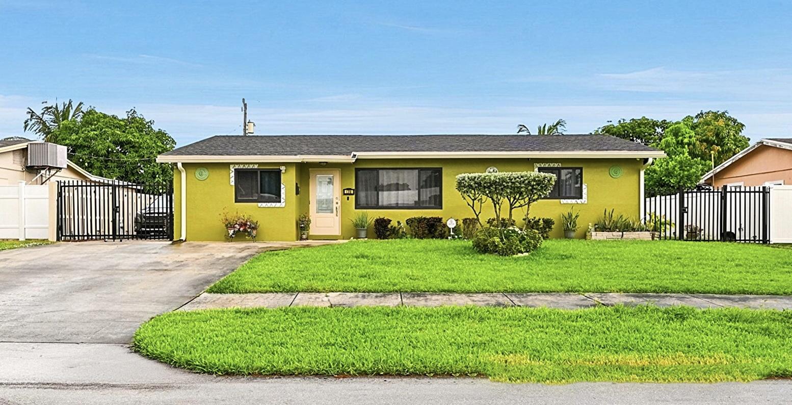NORTH BROWARD HIGHLANDS SEC 4 - Residential