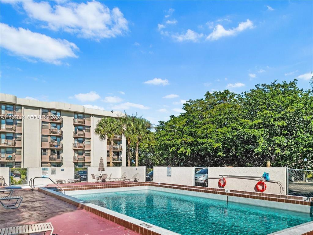 CORAL SPRINGS TOWER CLUB II - Residential Lease