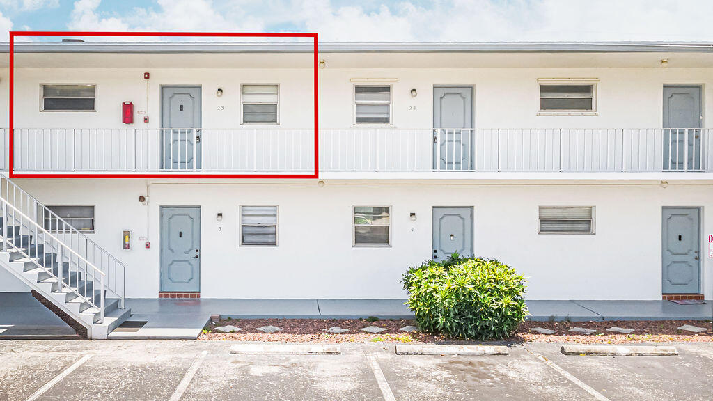 FOUR PALMS APTS CONDO - Residential