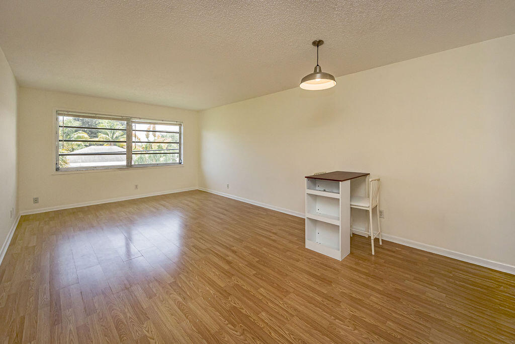 FOUR PALMS APTS CONDO - Residential