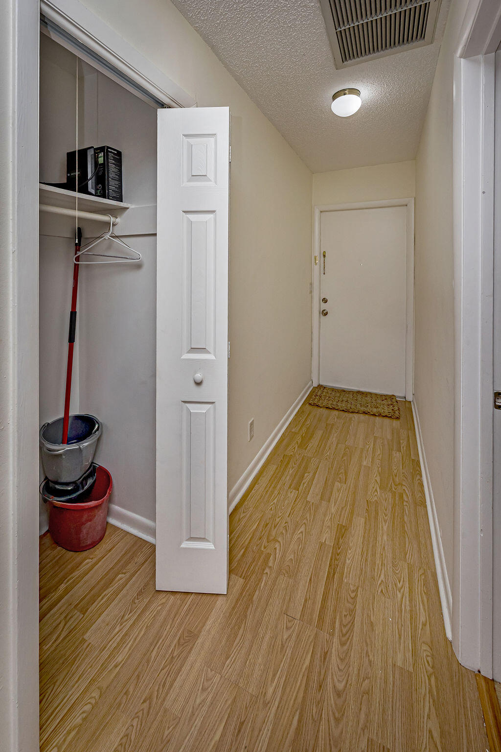 FOUR PALMS APTS CONDO - Residential