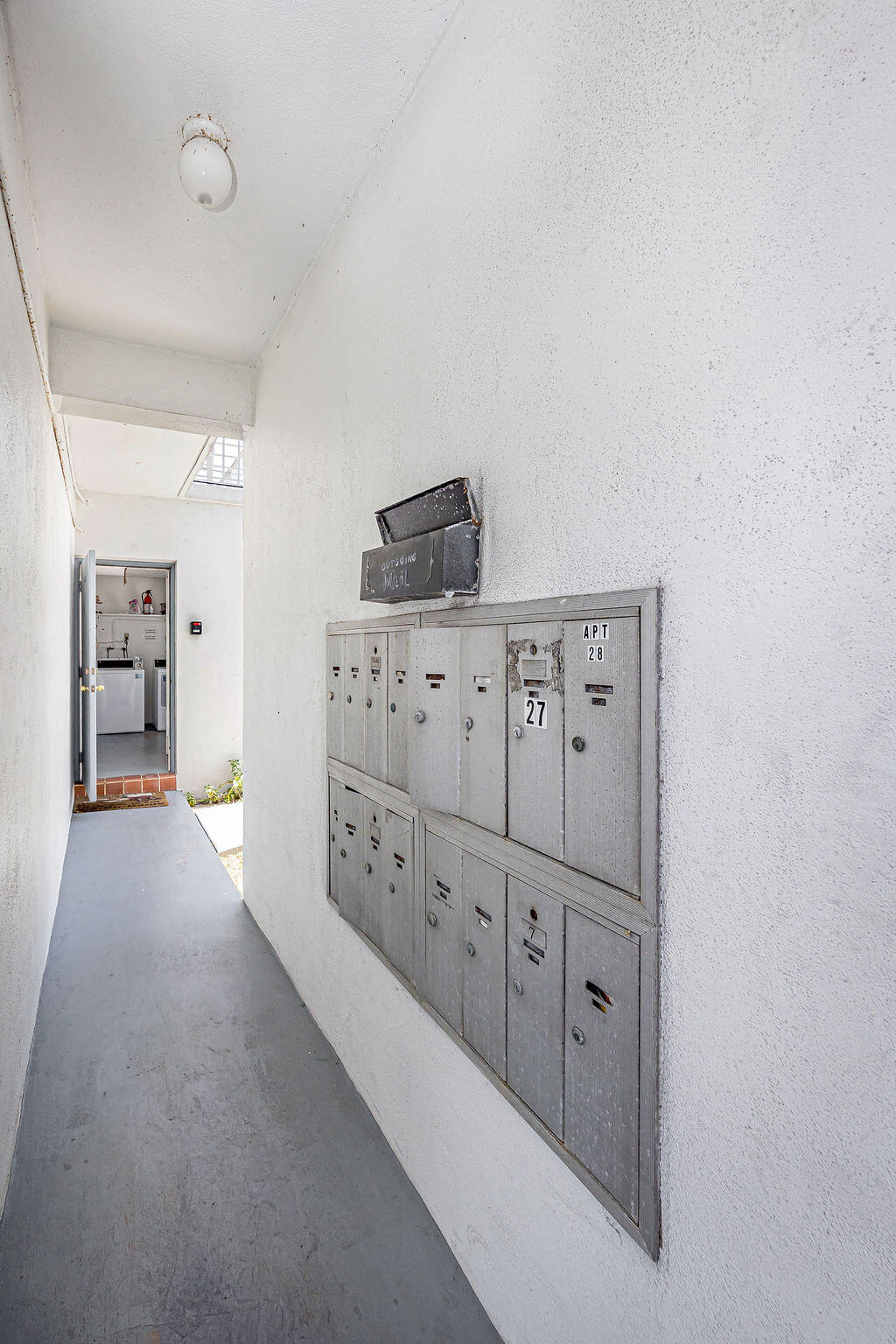 FOUR PALMS APTS CONDO - Residential
