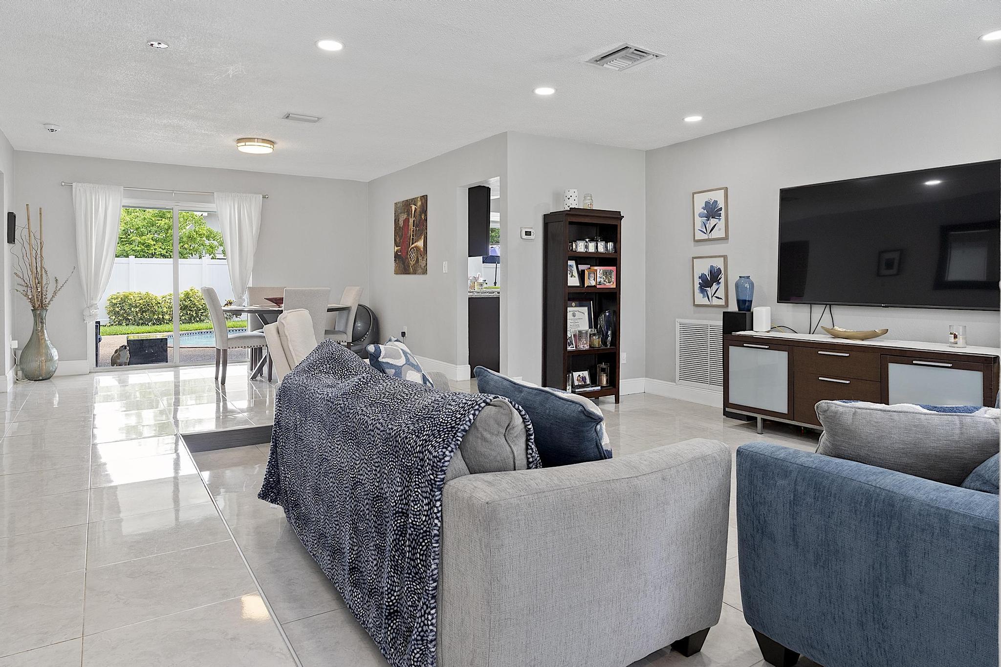 NOB HILL ESTATES 1 SEC - Residential