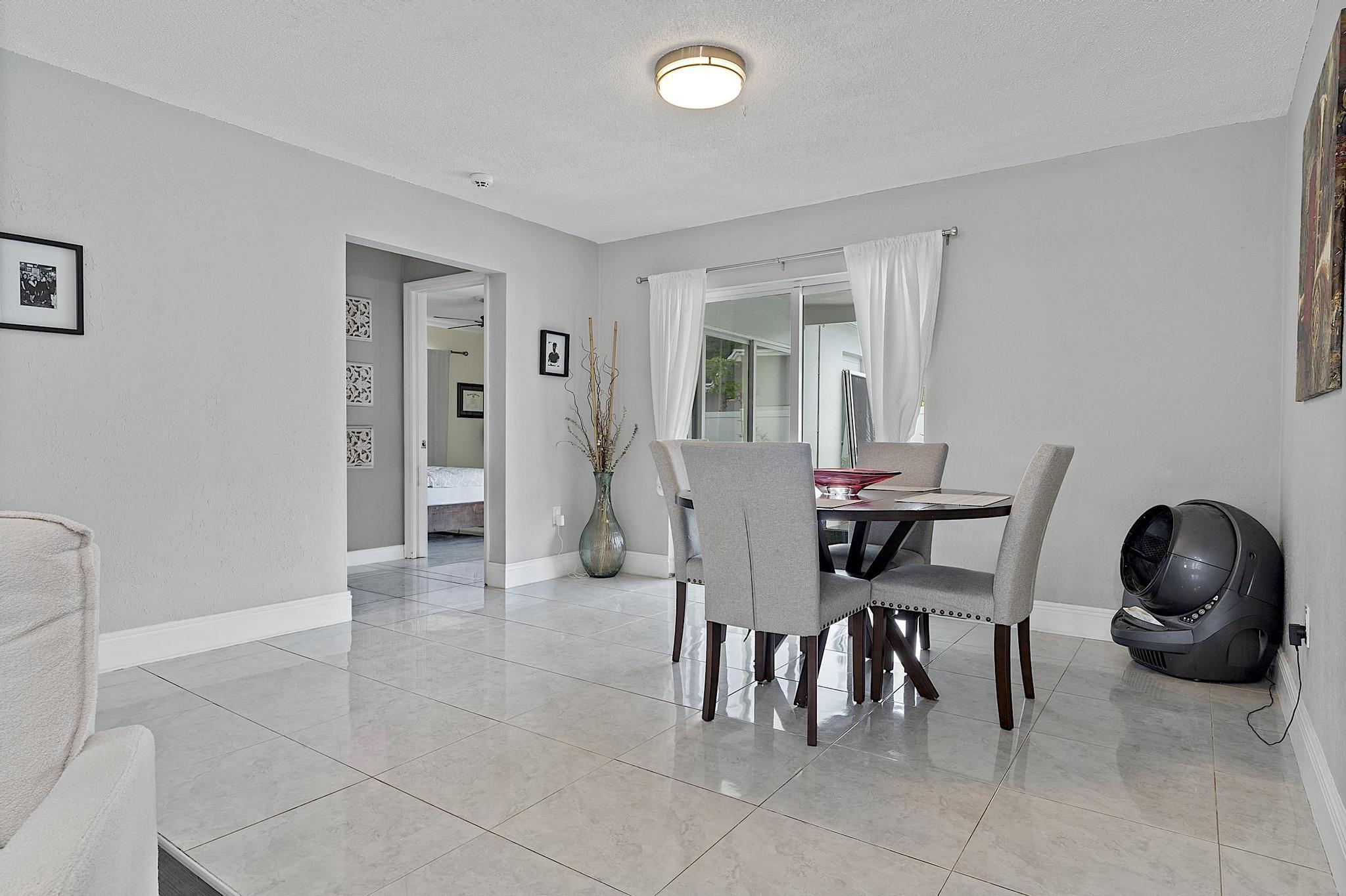 NOB HILL ESTATES 1 SEC - Residential