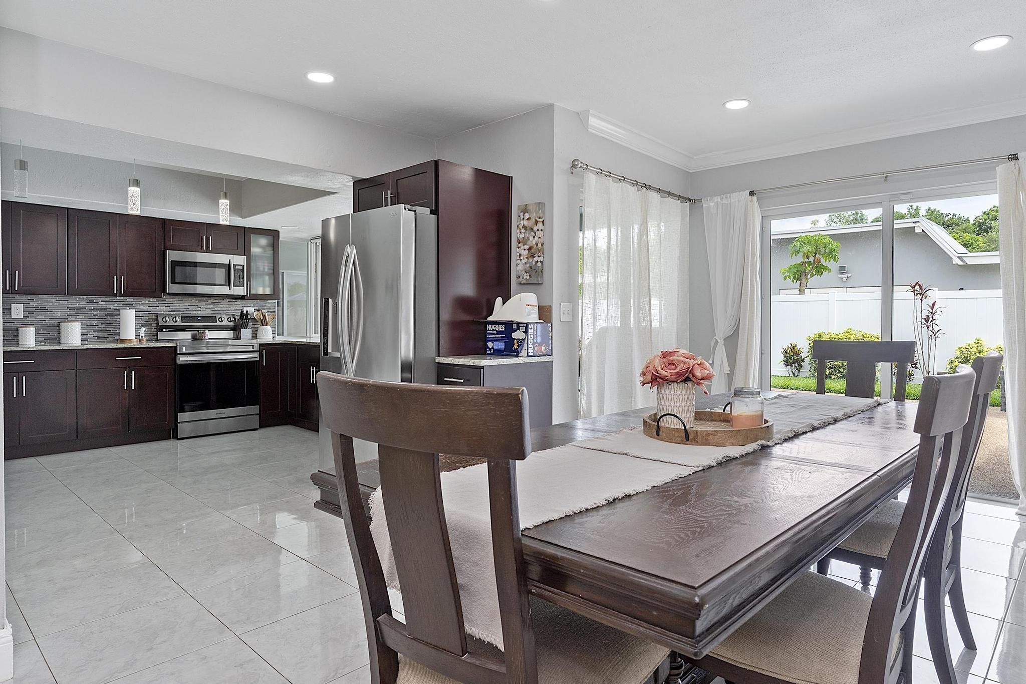 NOB HILL ESTATES 1 SEC - Residential