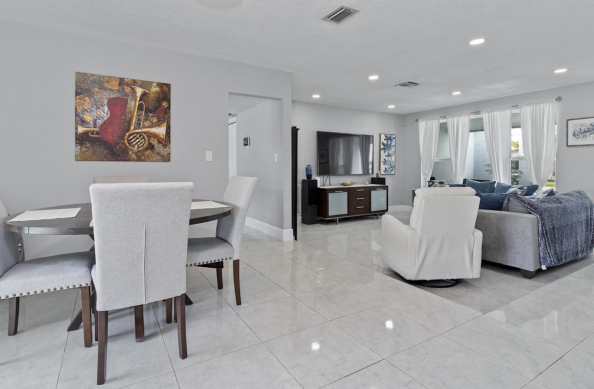NOB HILL ESTATES 1 SEC - Residential