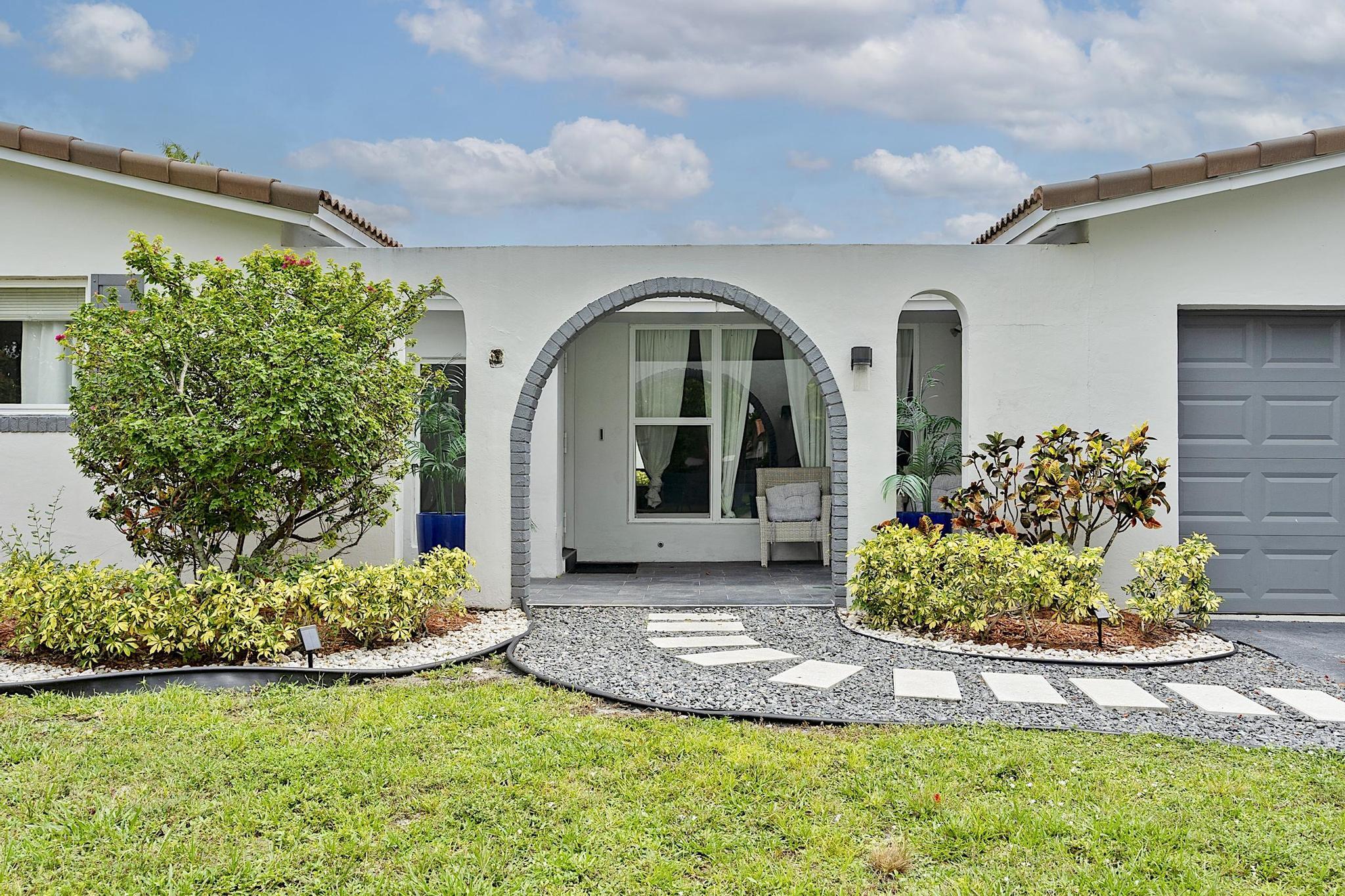 NOB HILL ESTATES 1 SEC - Residential