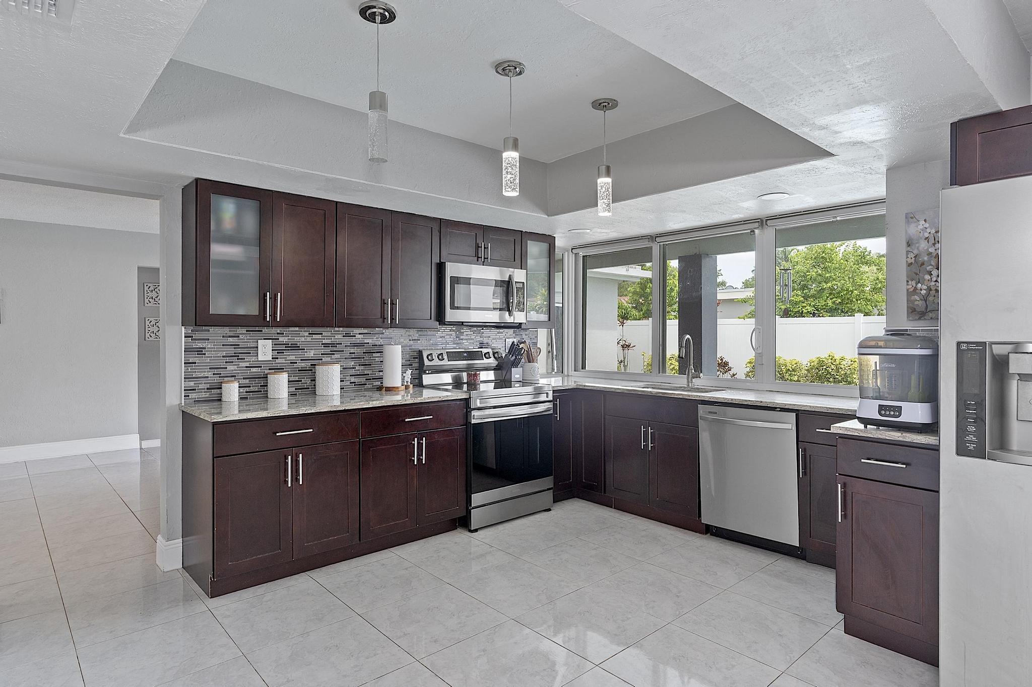NOB HILL ESTATES 1 SEC - Residential