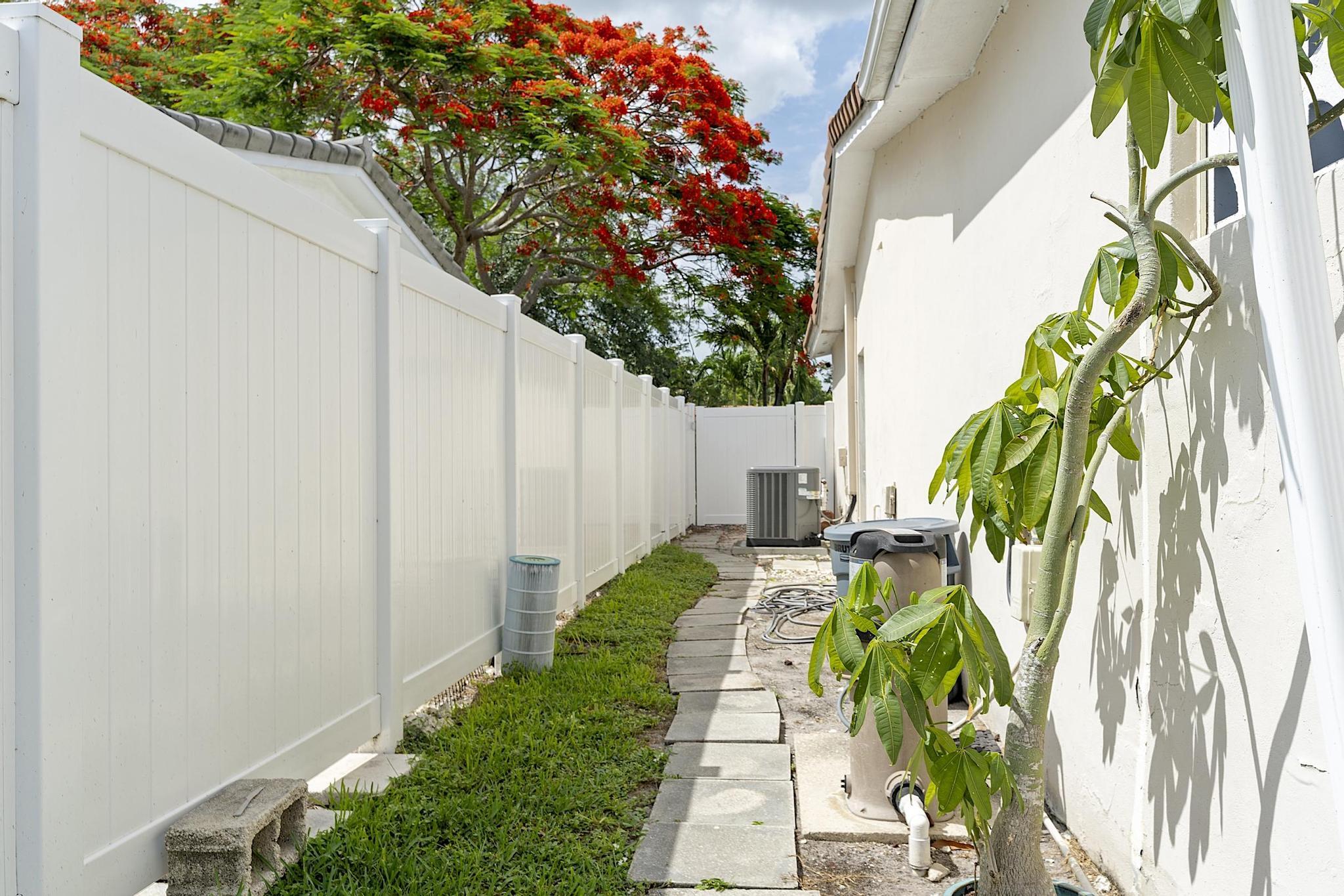 NOB HILL ESTATES 1 SEC - Residential