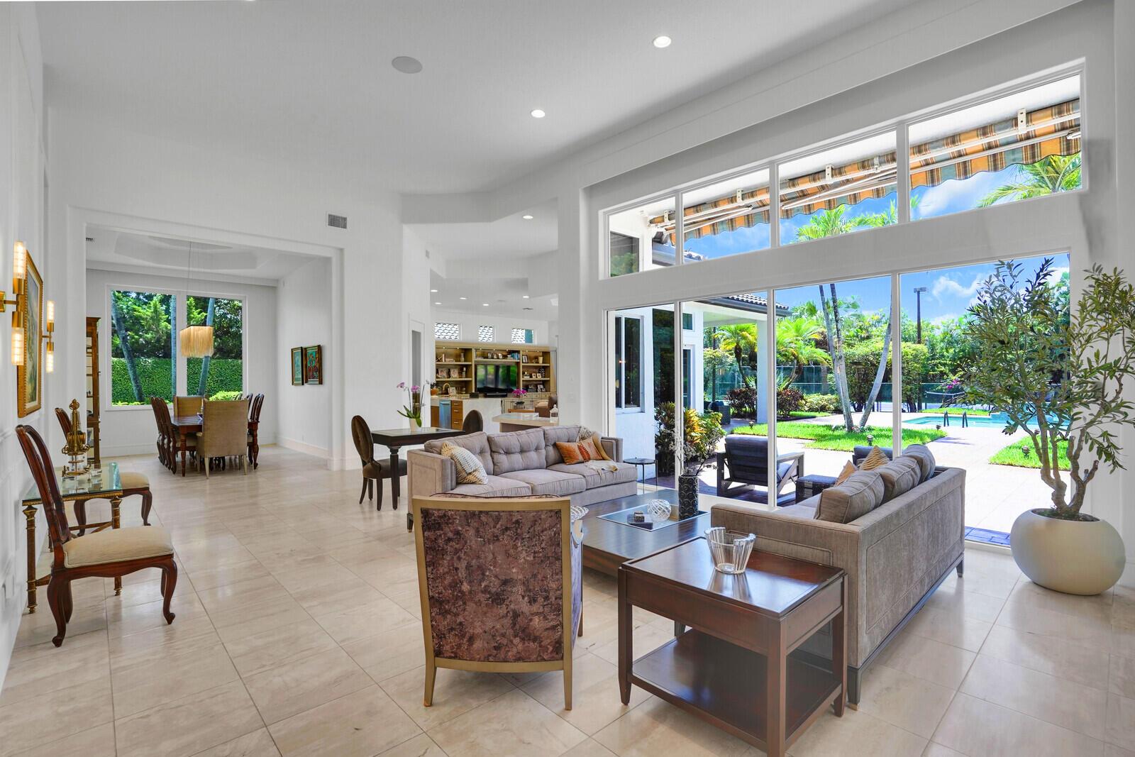 LONG LAKE ESTATES - Residential