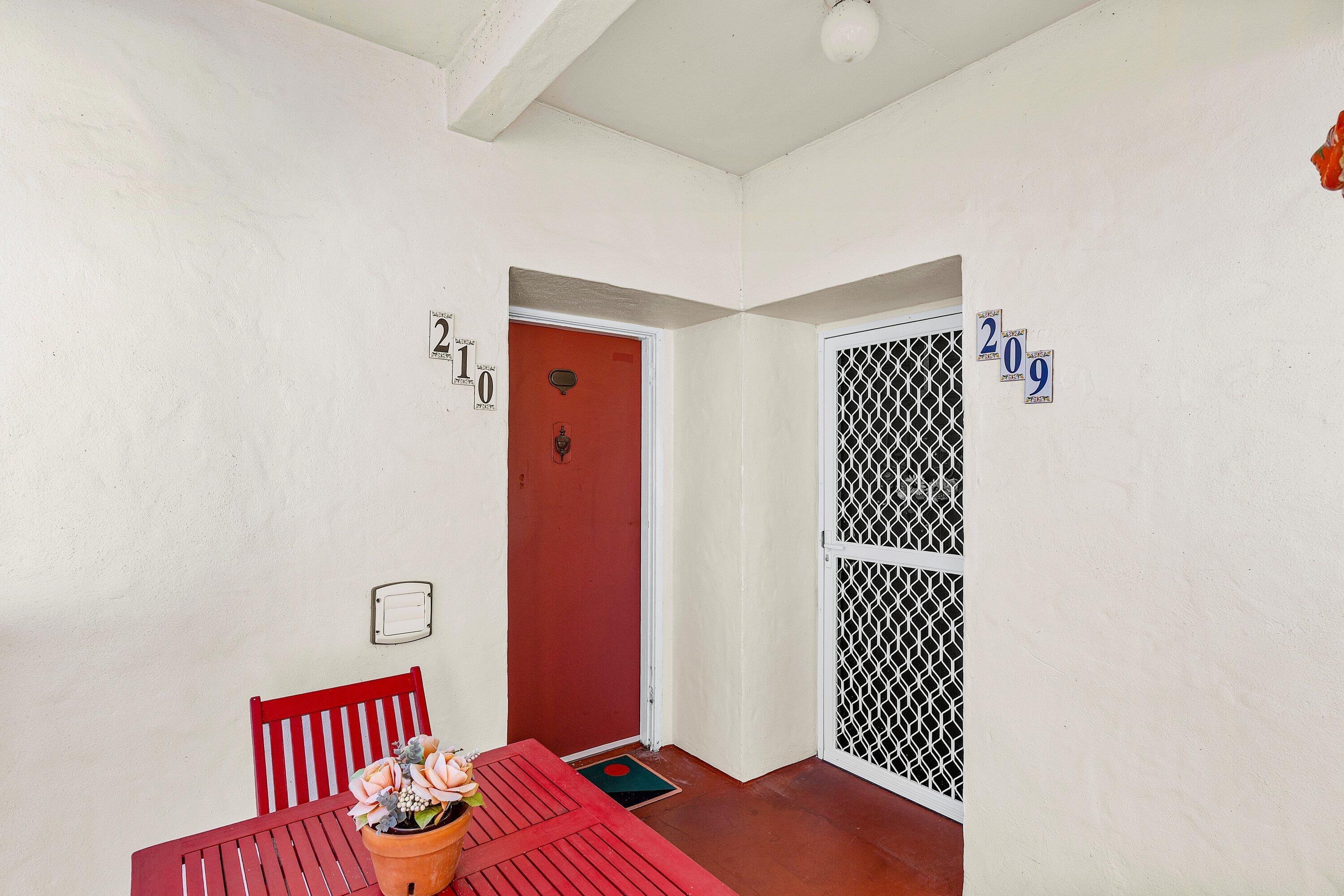 BOUNDBROOK CONDO S - Residential