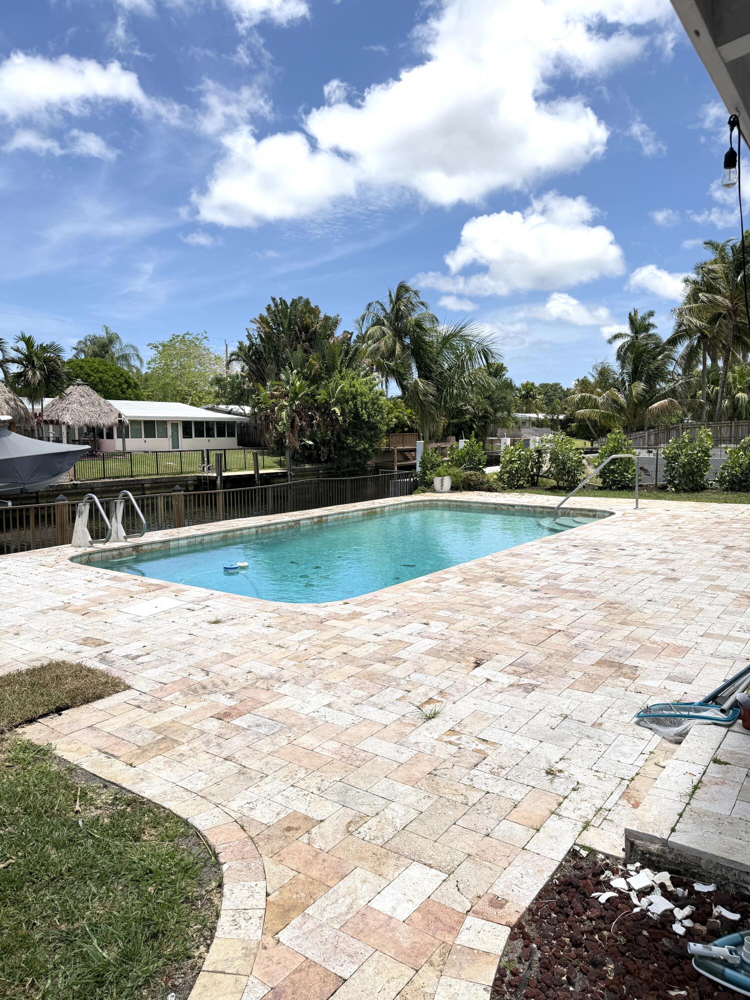 LAUDERDALE ISLES NO 2 - Residential
