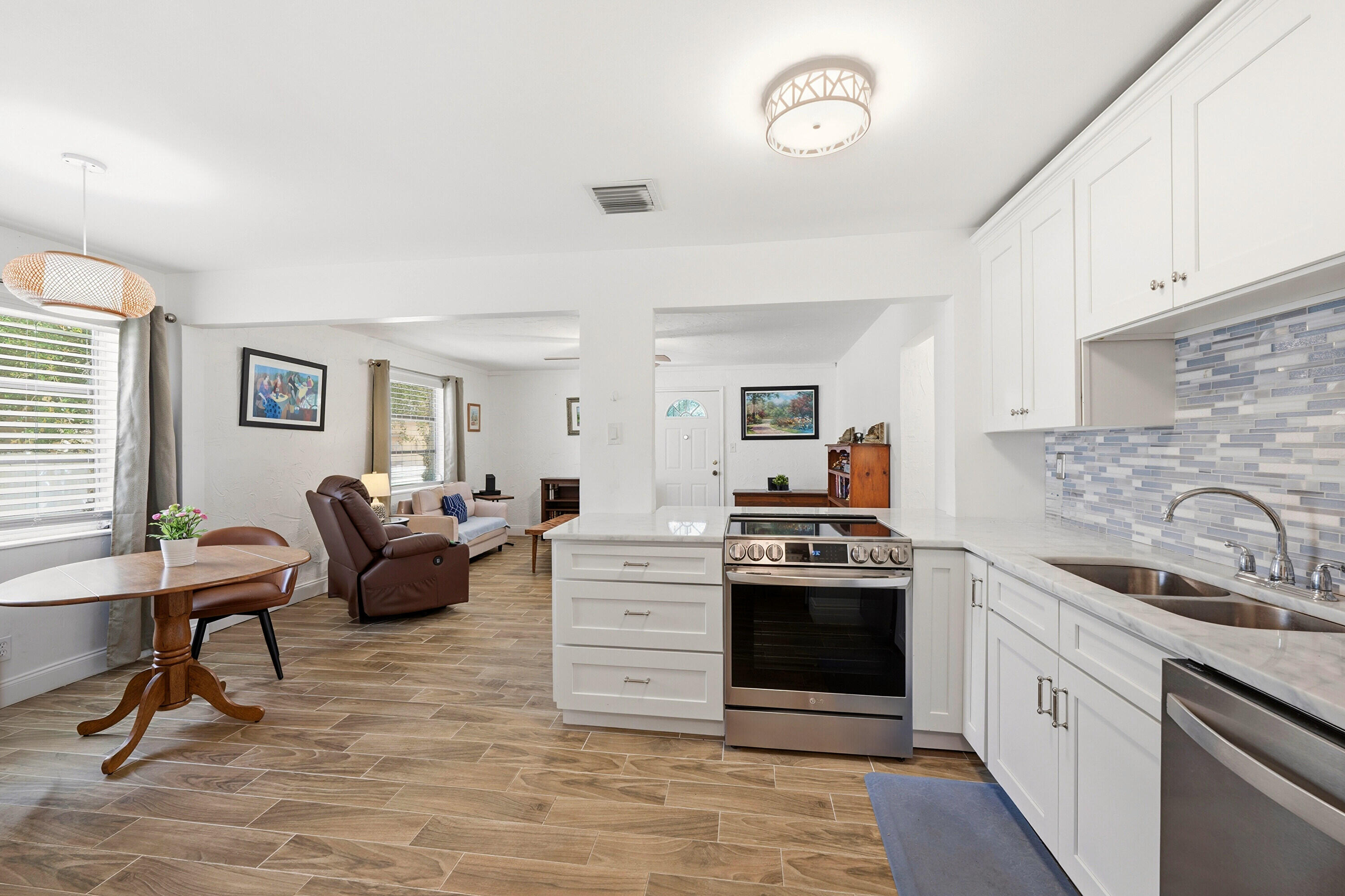 LINWOOD GARDENS NO 2 - Residential