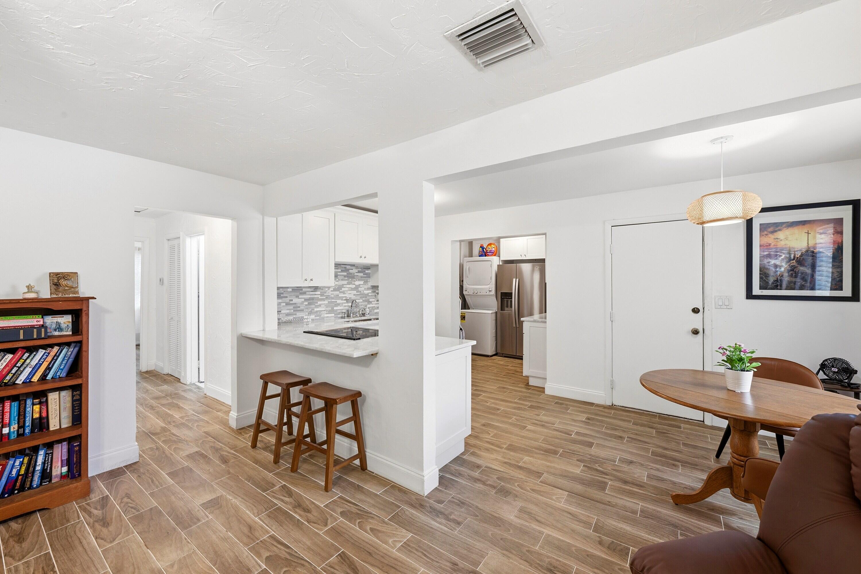 LINWOOD GARDENS NO 2 - Residential