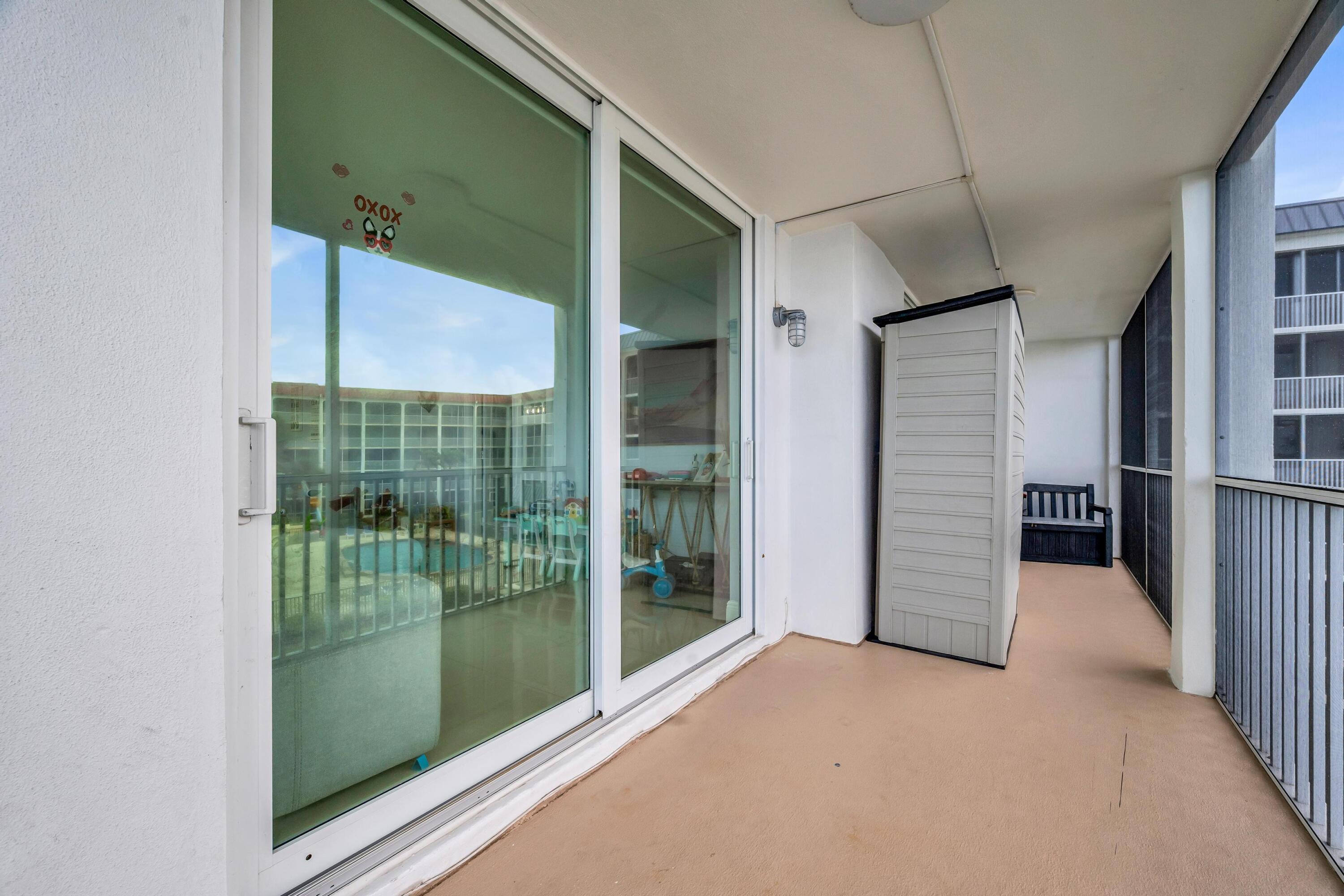 PARADISE HARBOUR CONDO - Residential