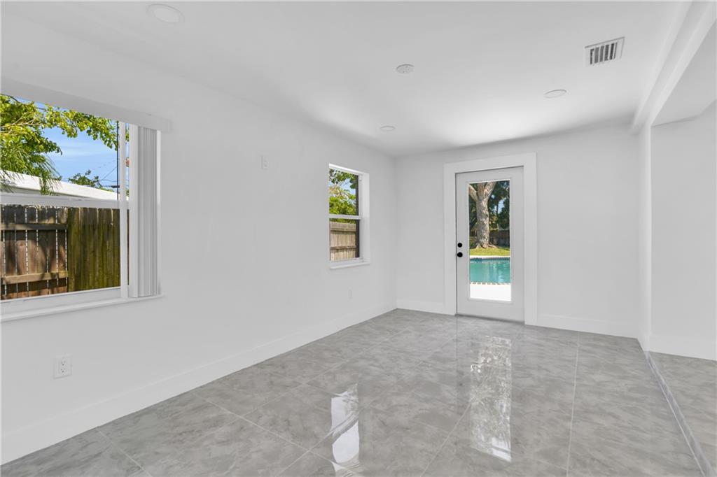 Lantana Heights 05 - Residential