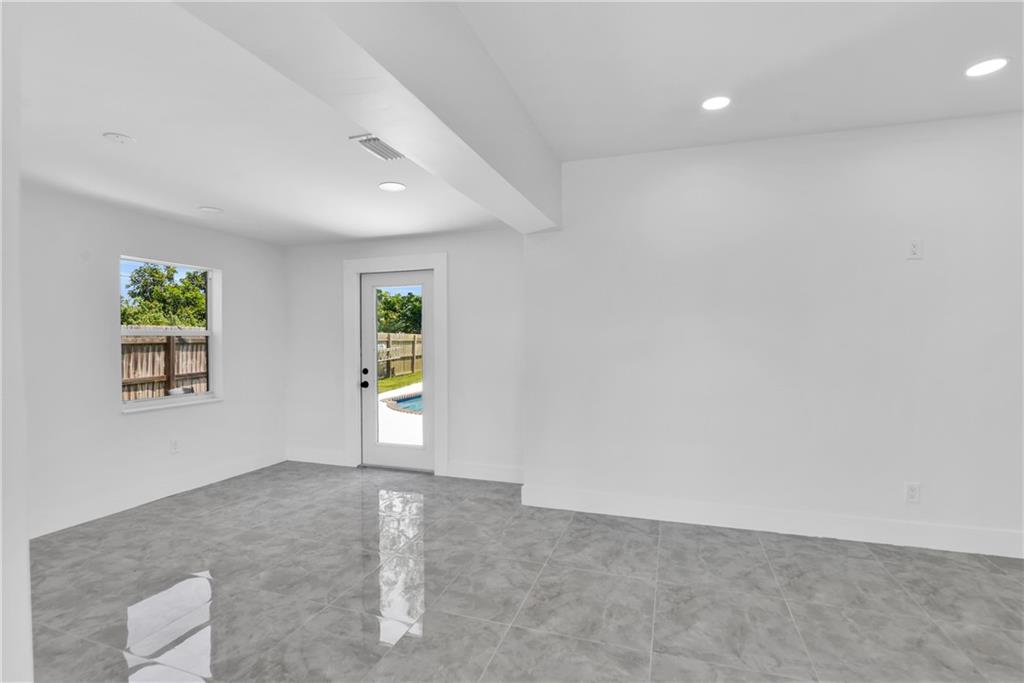 Lantana Heights 05 - Residential