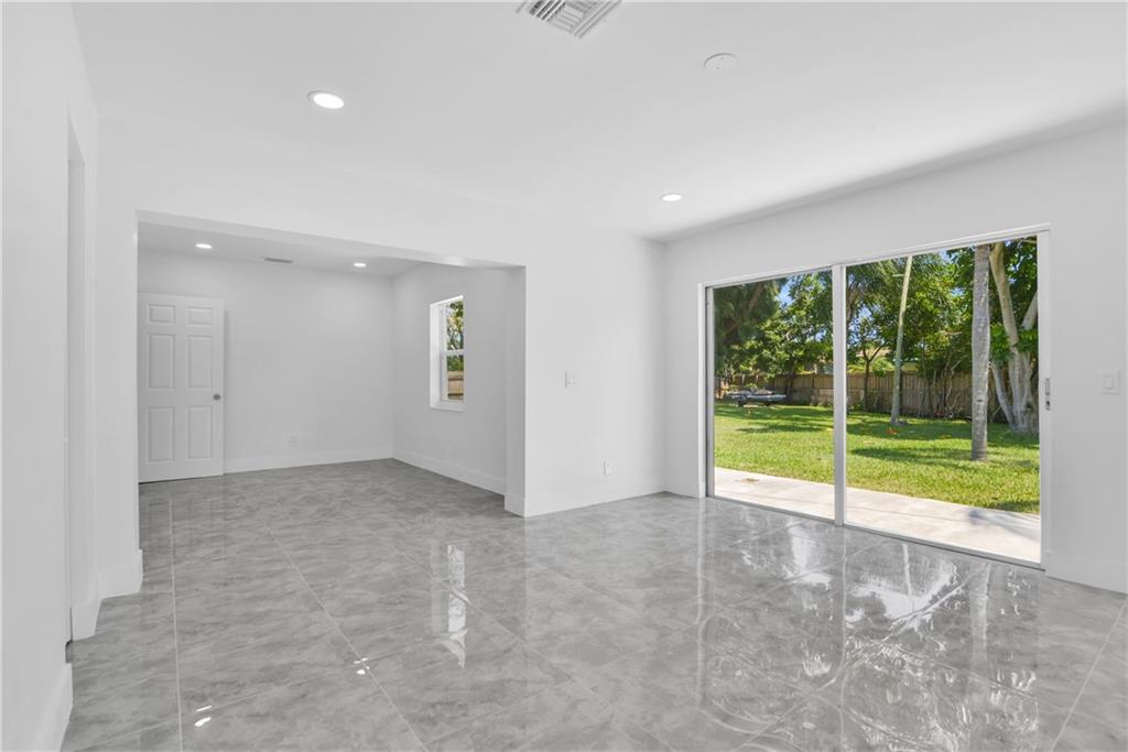 Lantana Heights 05 - Residential