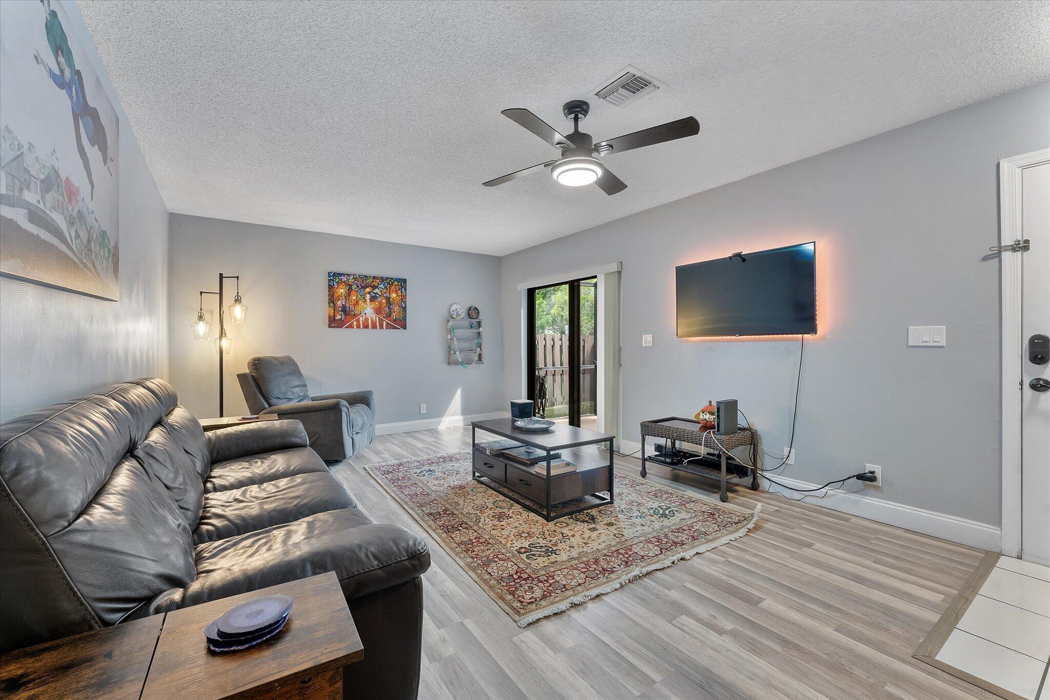 PARKSIDE - Residential