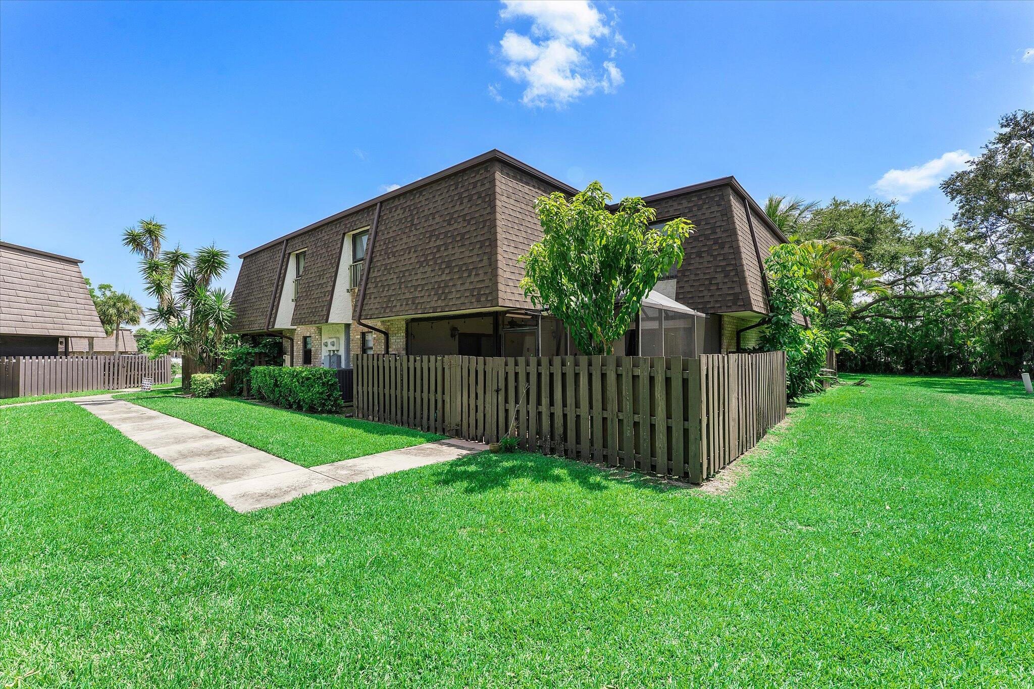 PARKSIDE - Residential
