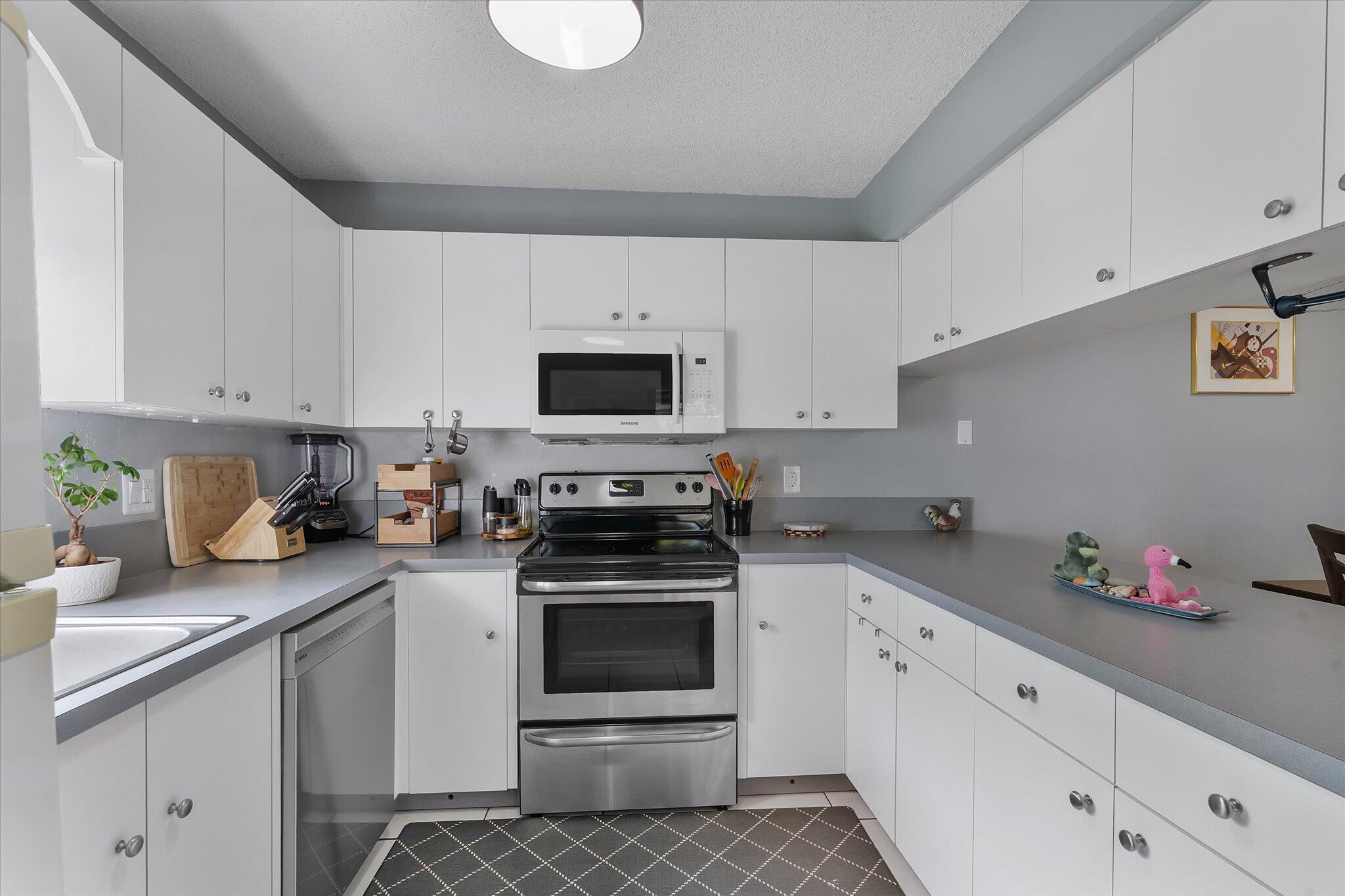 PARKSIDE - Residential