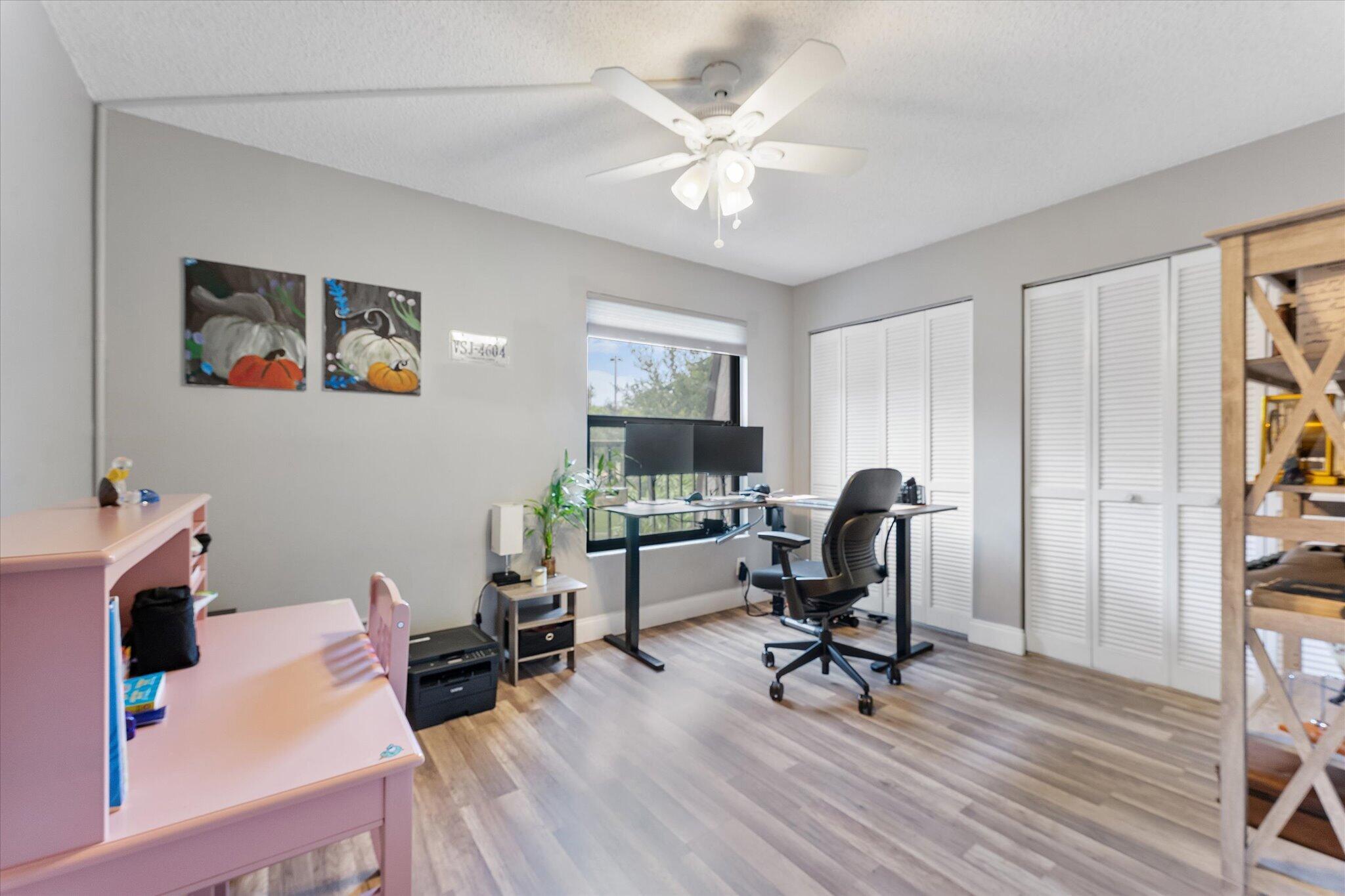 PARKSIDE - Residential