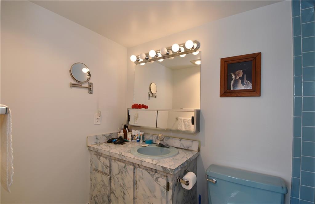 Meadowbrook Lakes View - Residential