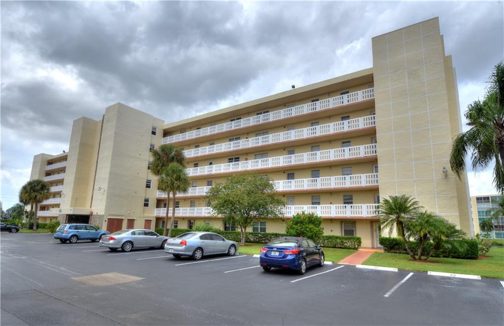 Meadowbrook Lakes View - Residential