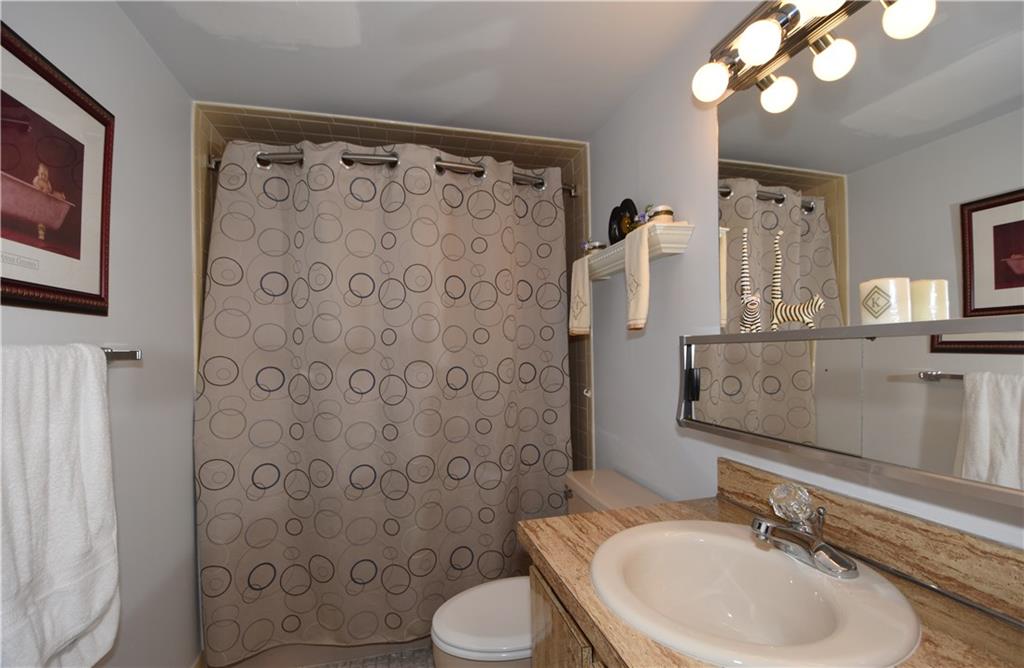 Meadowbrook Lakes View - Residential
