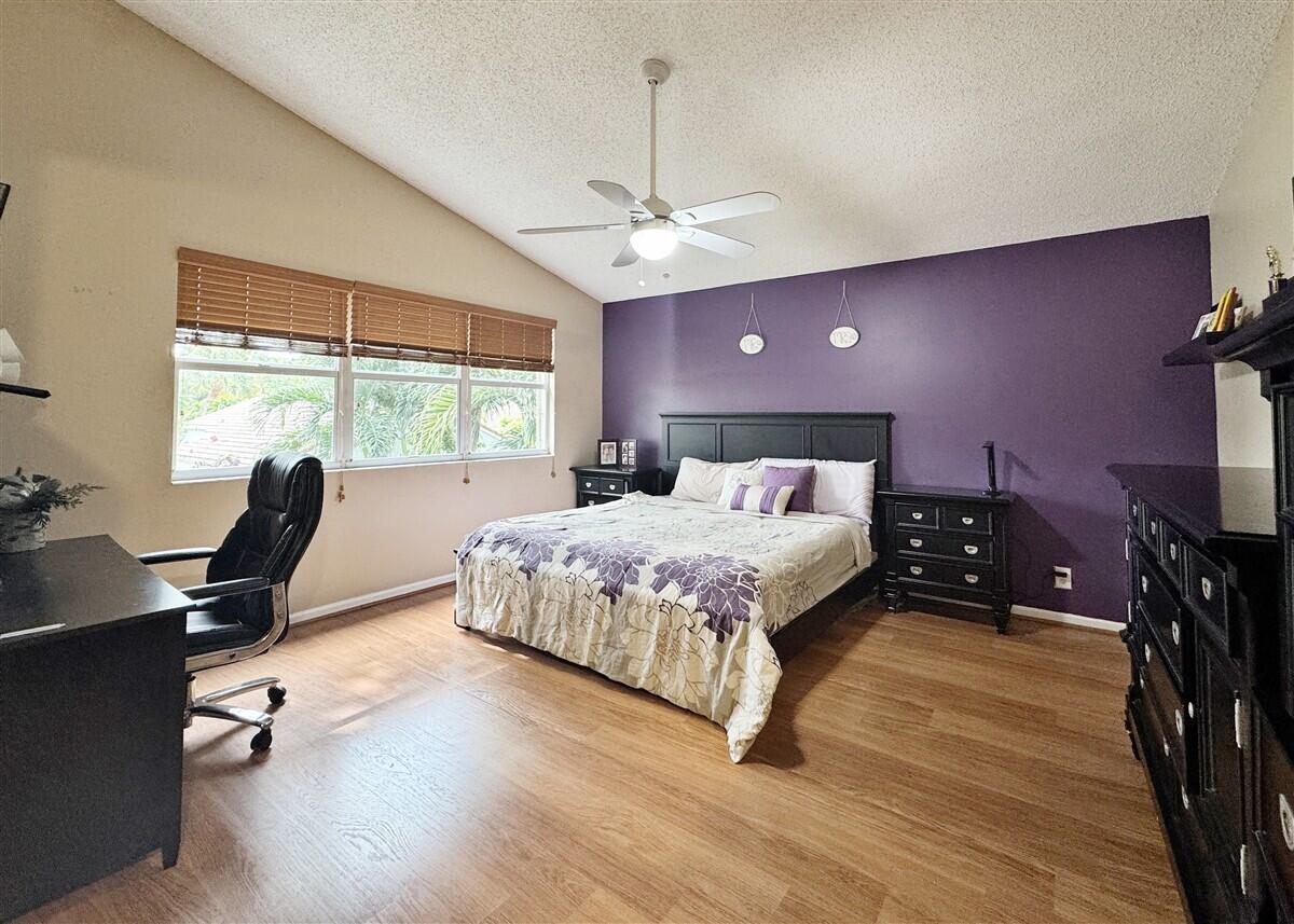 BRIDGEWATER AT PLANTATION - Residential