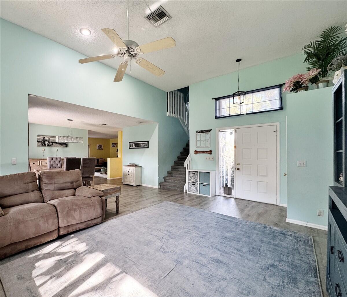 BRIDGEWATER AT PLANTATION - Residential