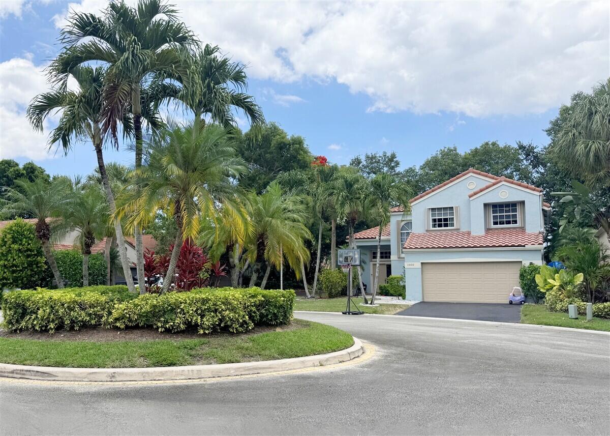 BRIDGEWATER AT PLANTATION - Residential