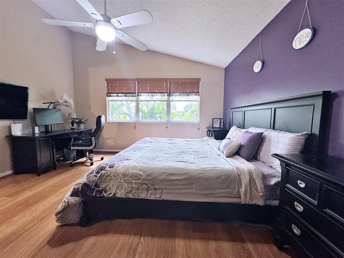 BRIDGEWATER AT PLANTATION - Residential
