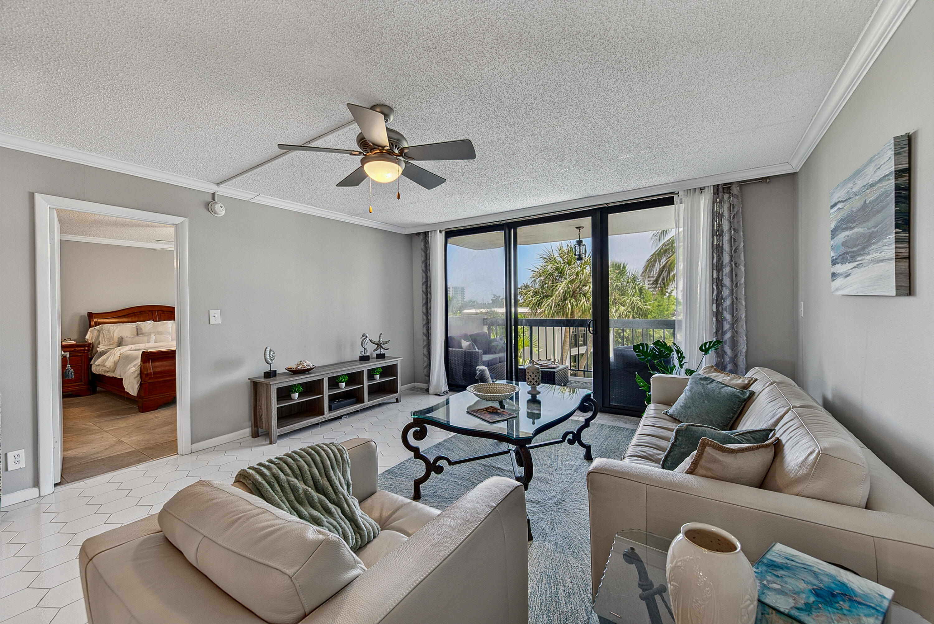 CORAL TOWERS CONDO - Residential