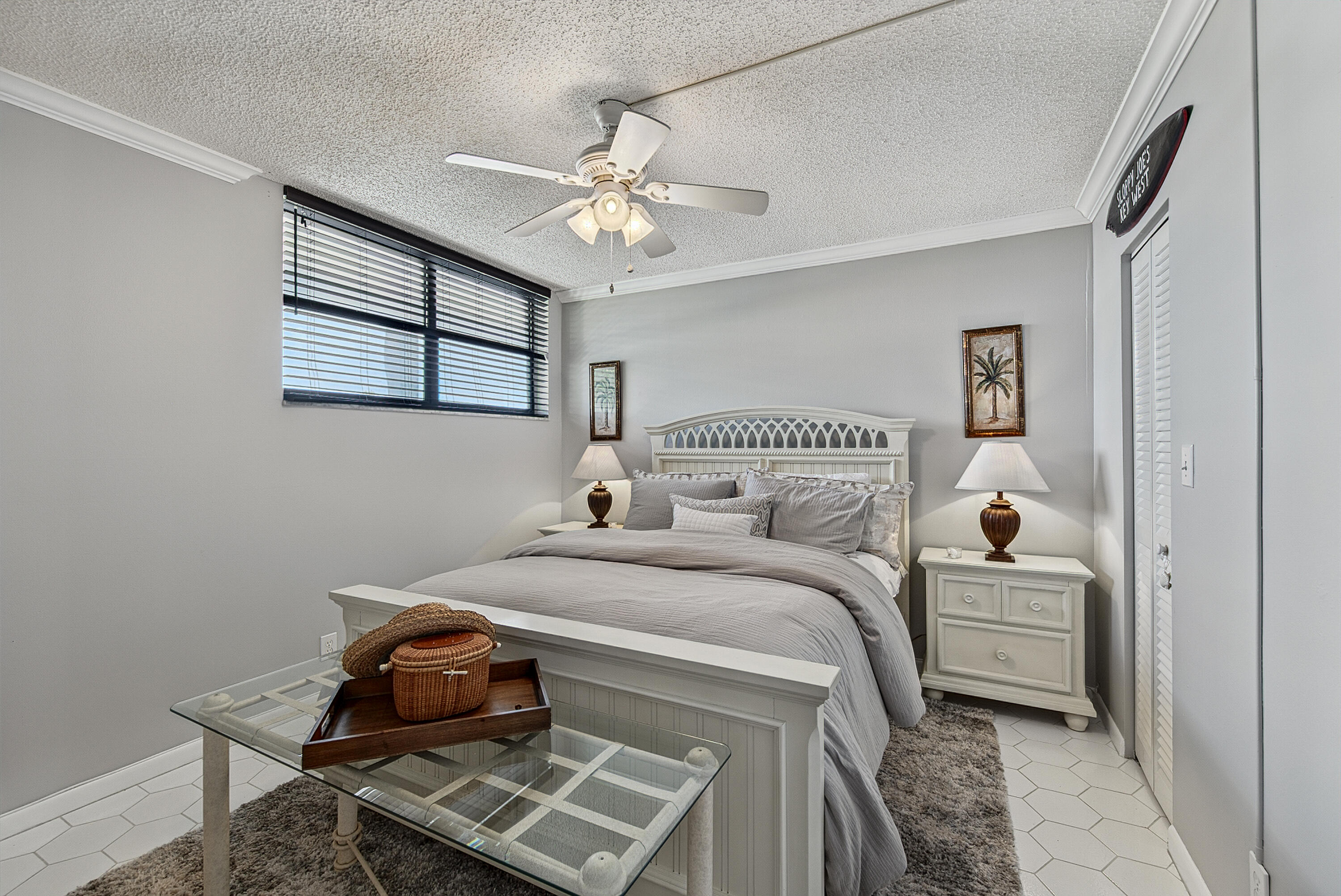 CORAL TOWERS CONDO - Residential