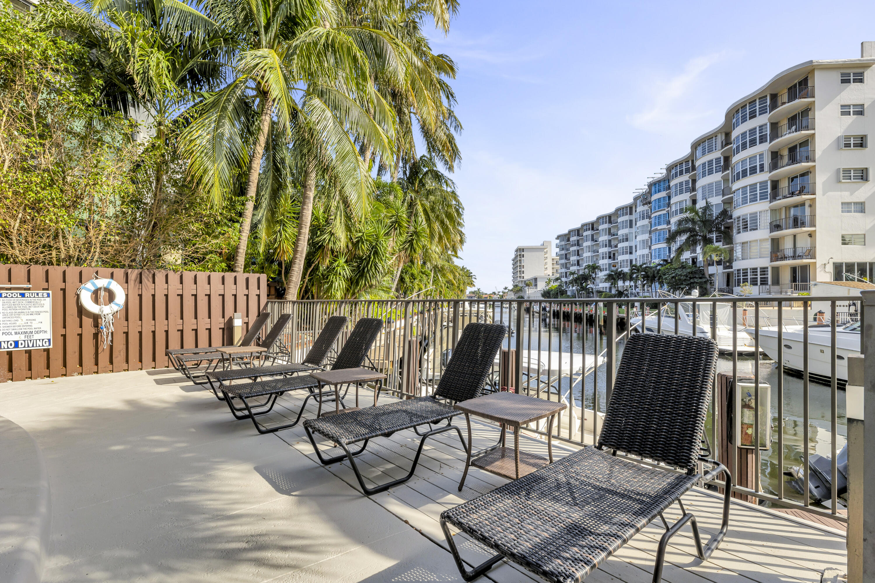 CORAL TOWERS CONDO - Residential