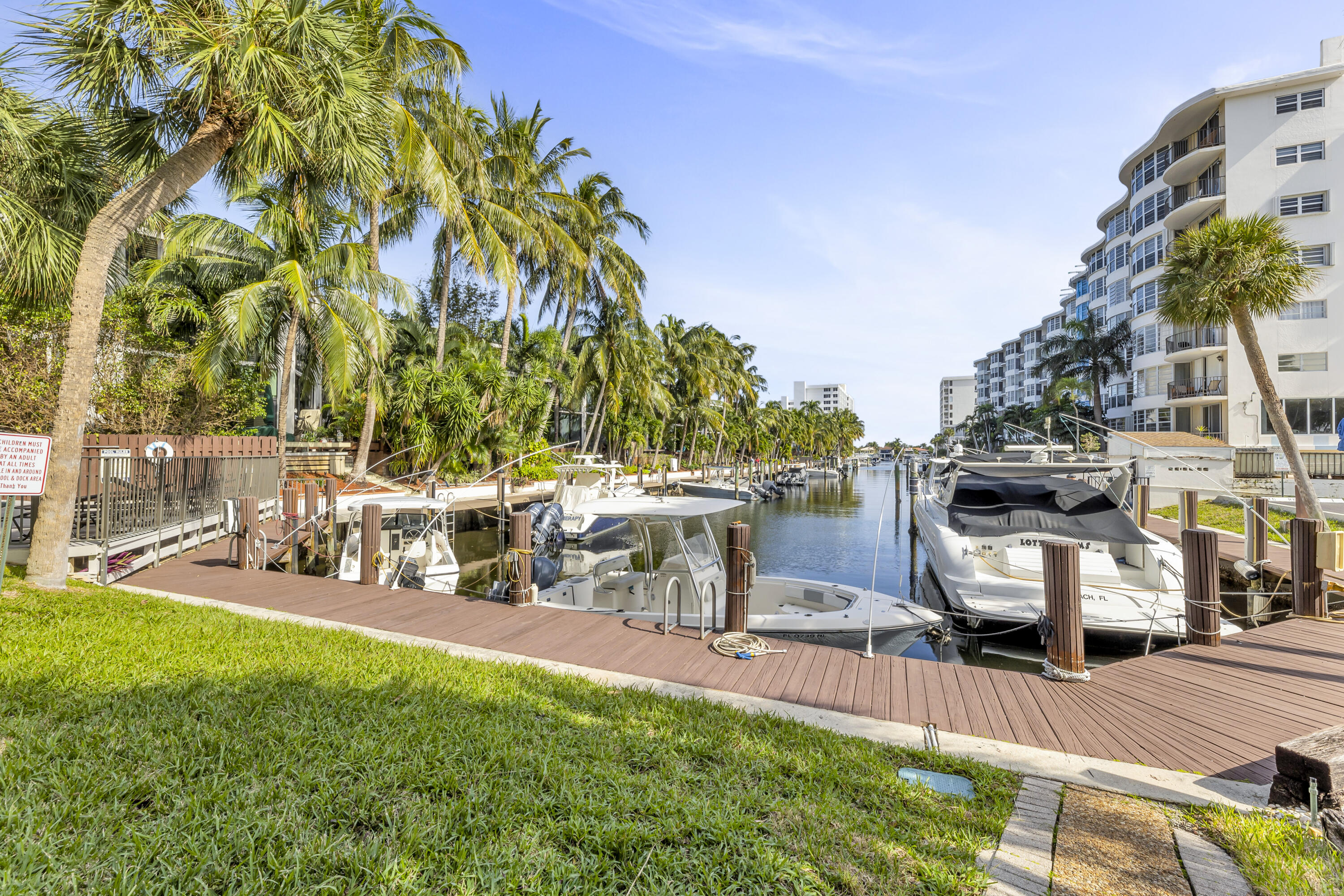 CORAL TOWERS CONDO - Residential