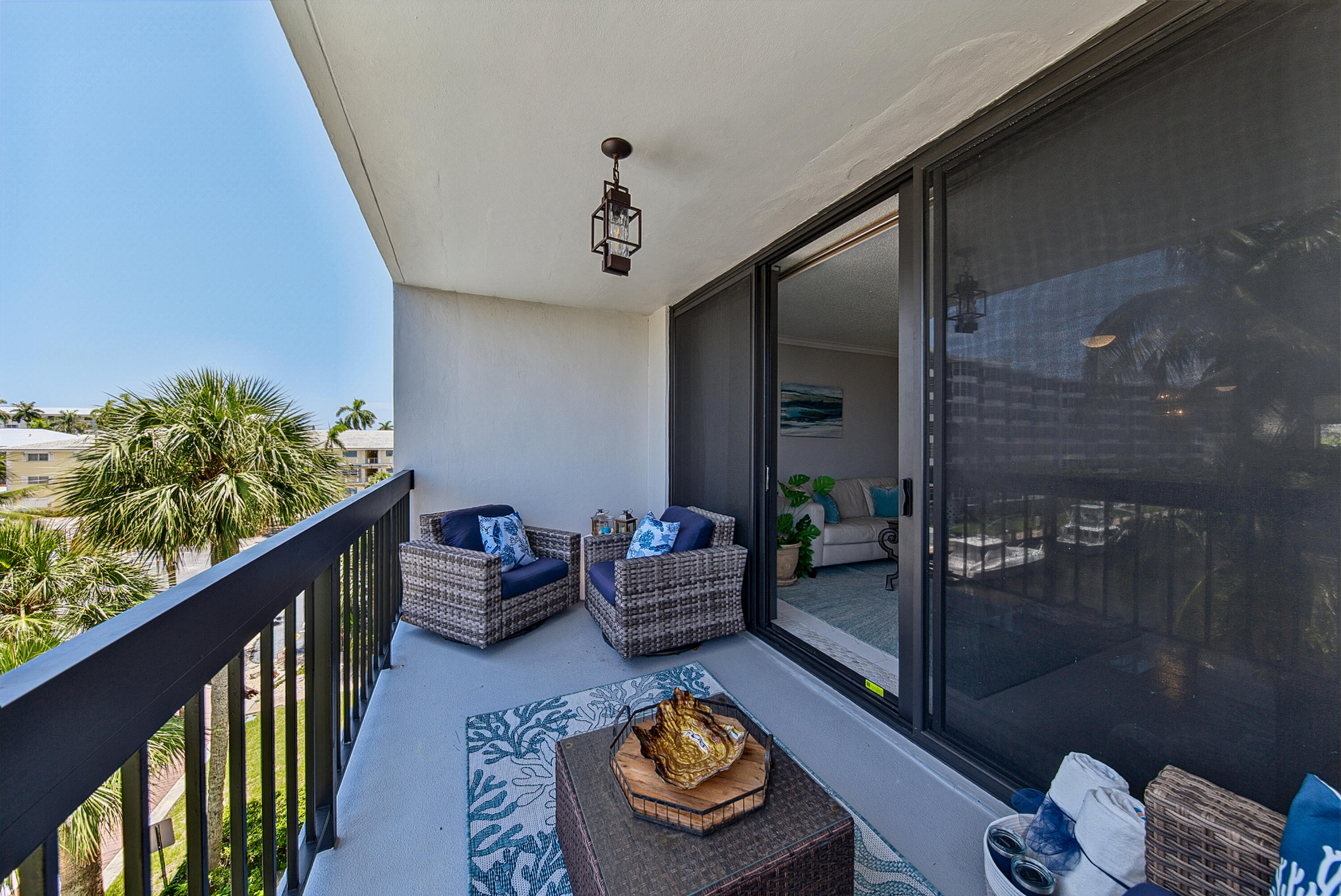 CORAL TOWERS CONDO - Residential